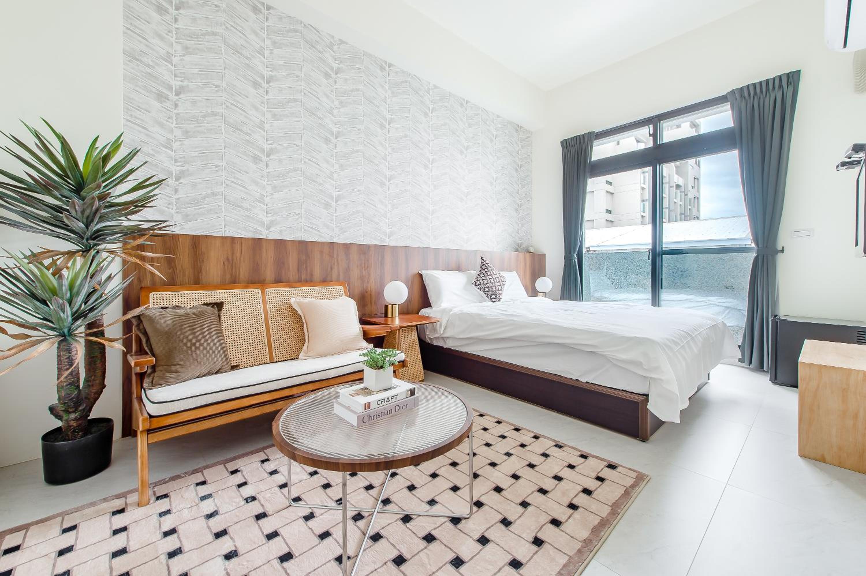 Superior Double Room with Balcony - Photo 1