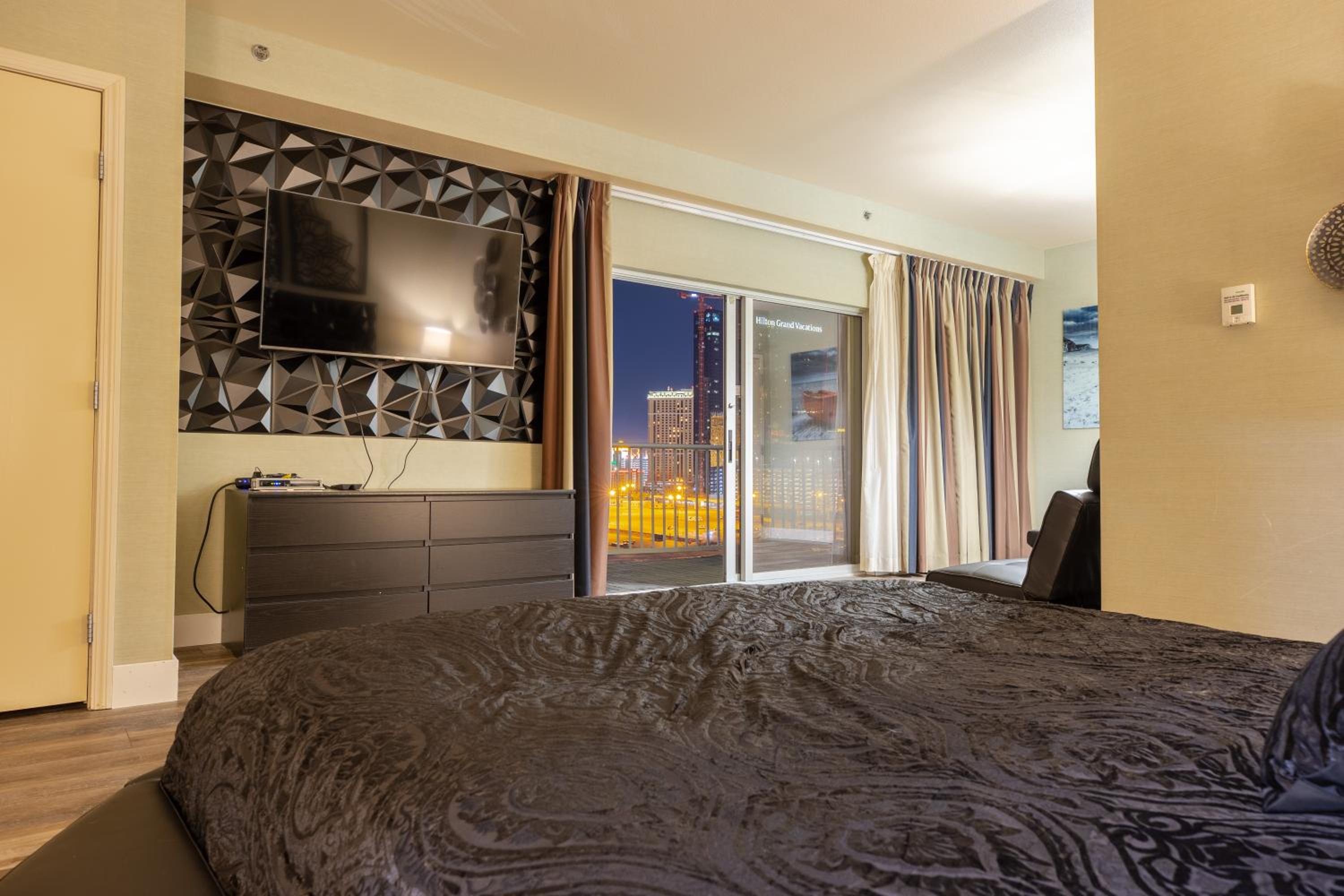 Penthouse Apartment - Photo 35