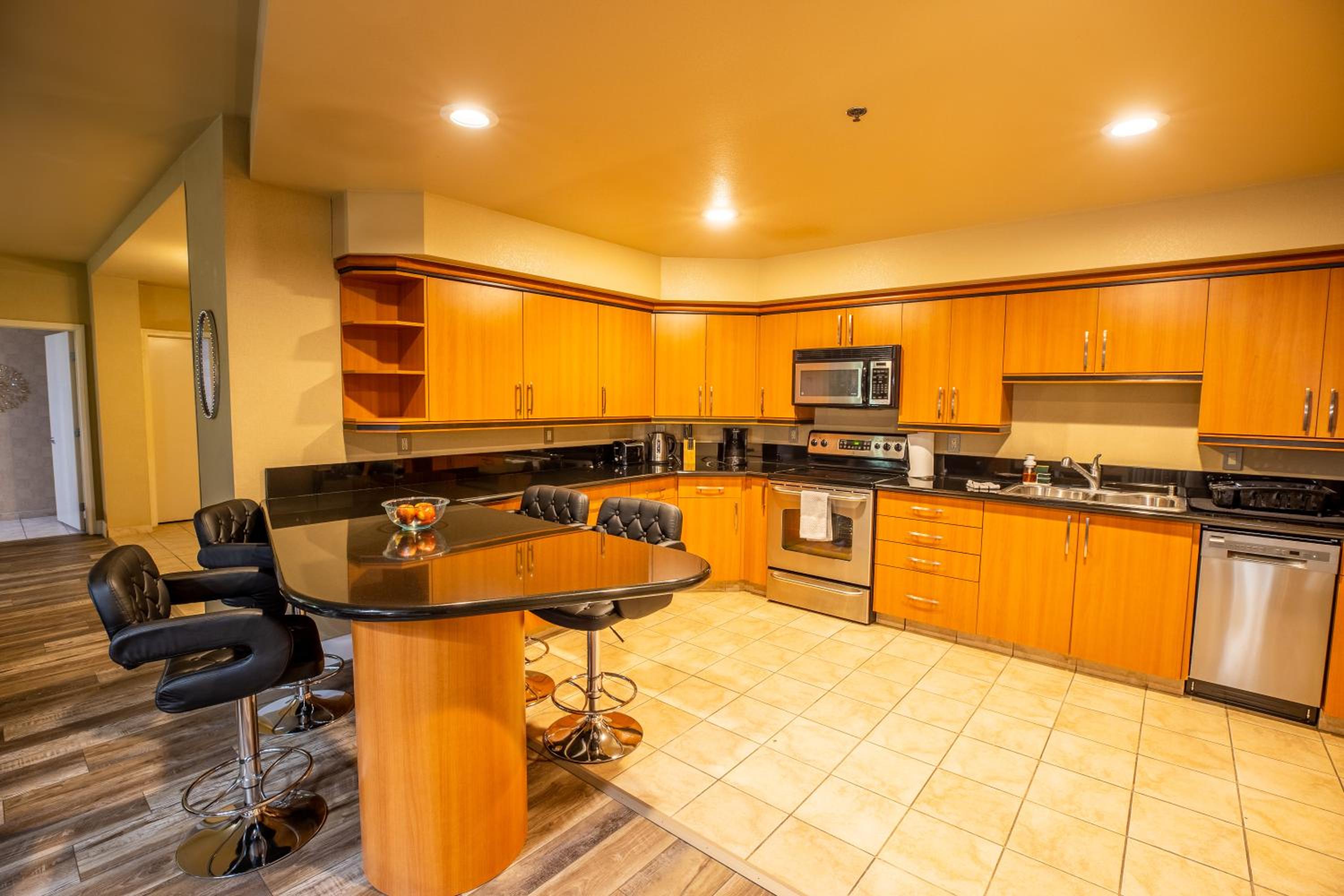 Penthouse Apartment - Photo 14