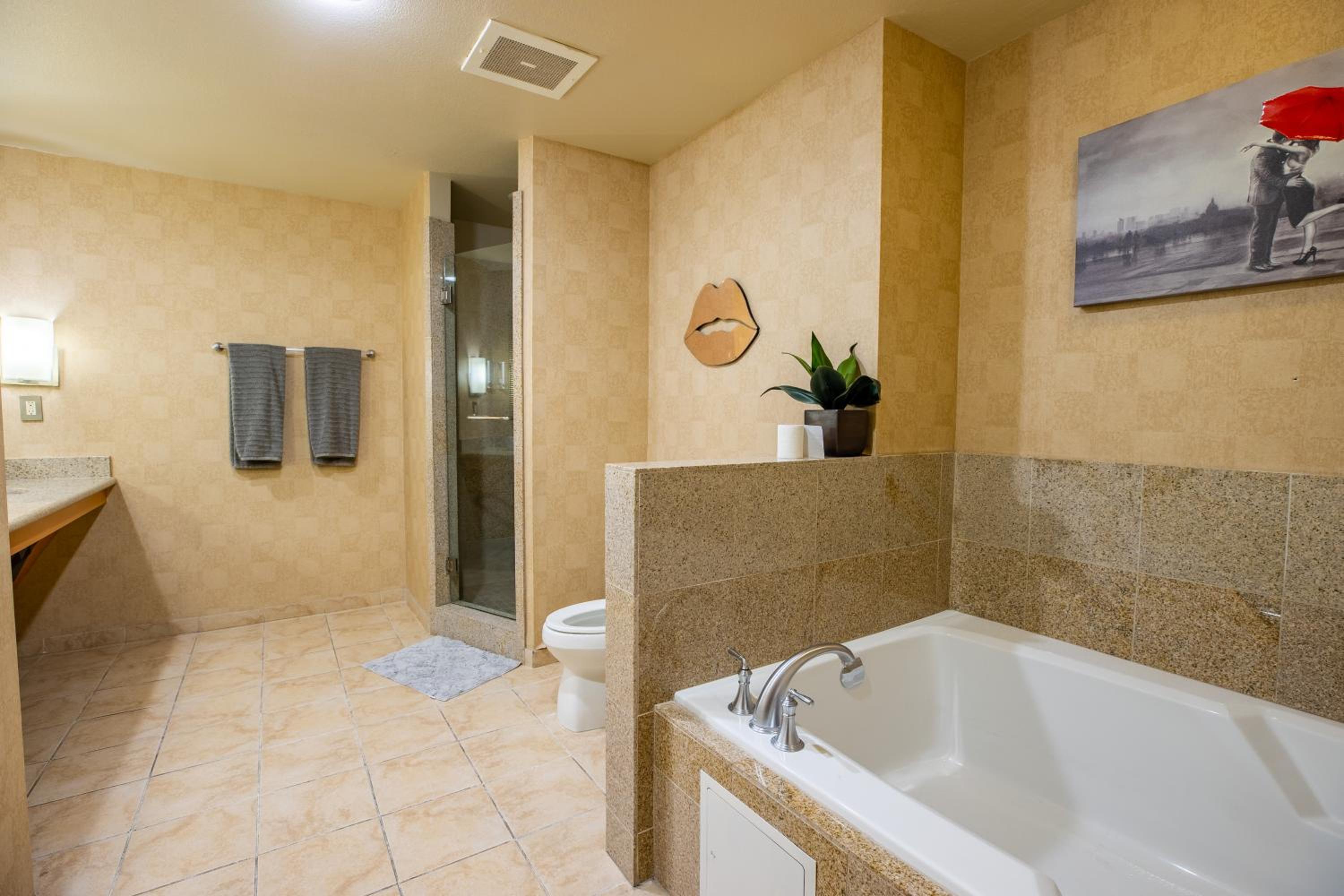 Penthouse Apartment - Photo 11