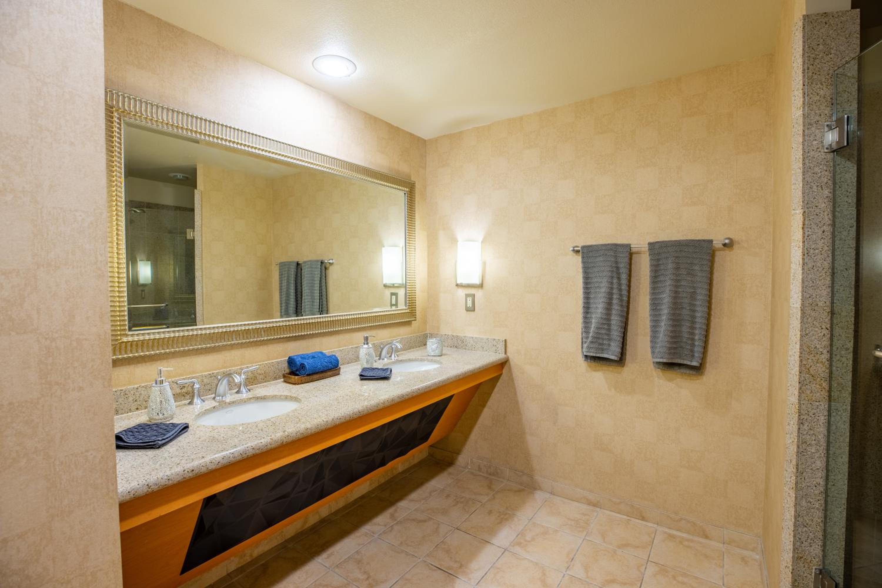 Penthouse Apartment - Photo 15