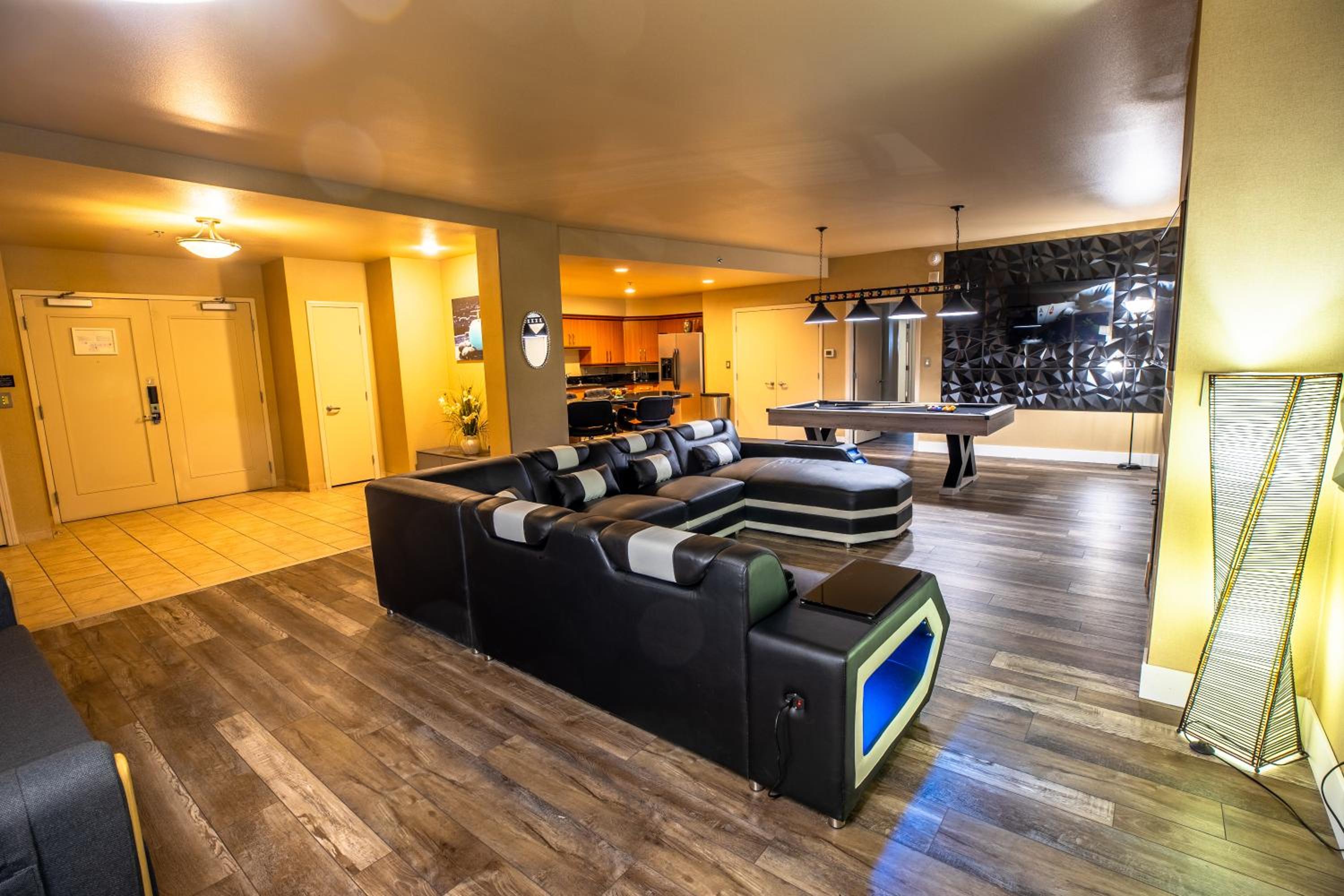 Penthouse Apartment - Photo 27