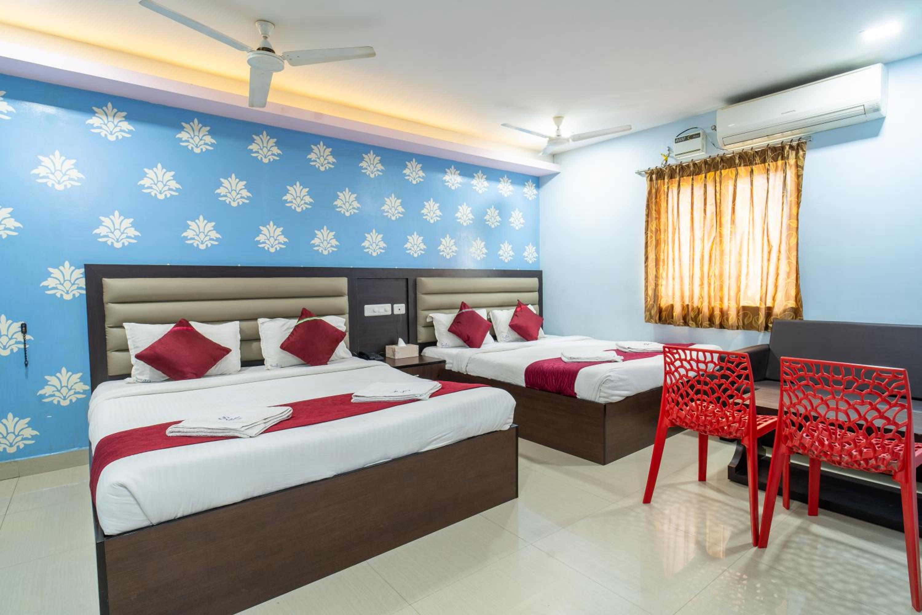 Deluxe Quadruple Room photo 3