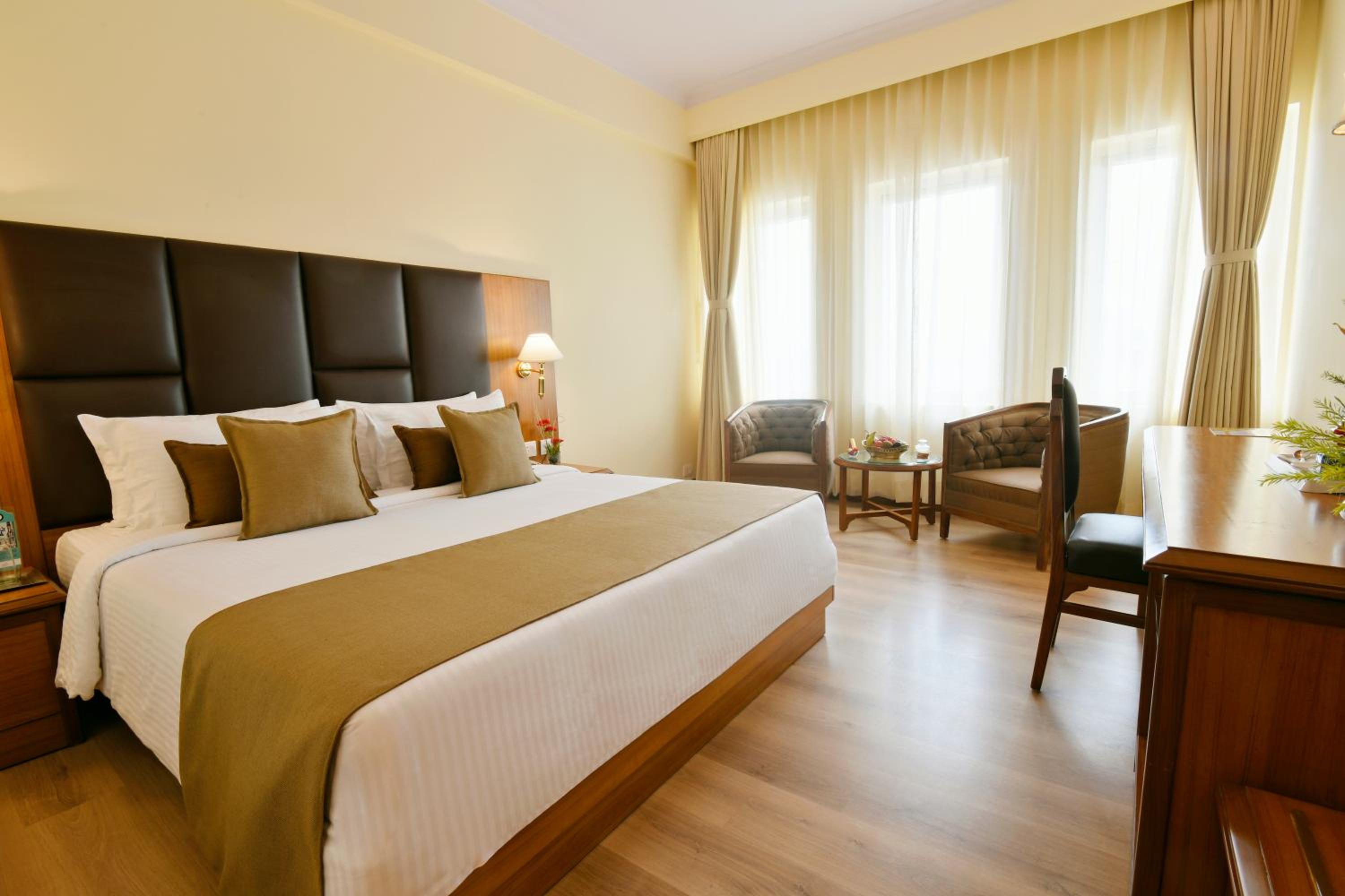 Deluxe Room - Photo 2