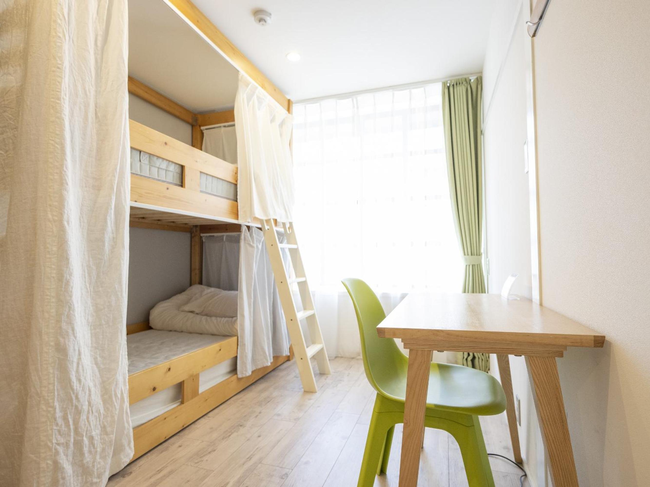 Single Bed in Dormitory Room photo 2