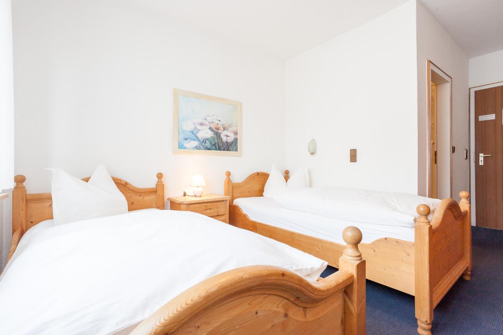 Standard Double Room - Photo 4