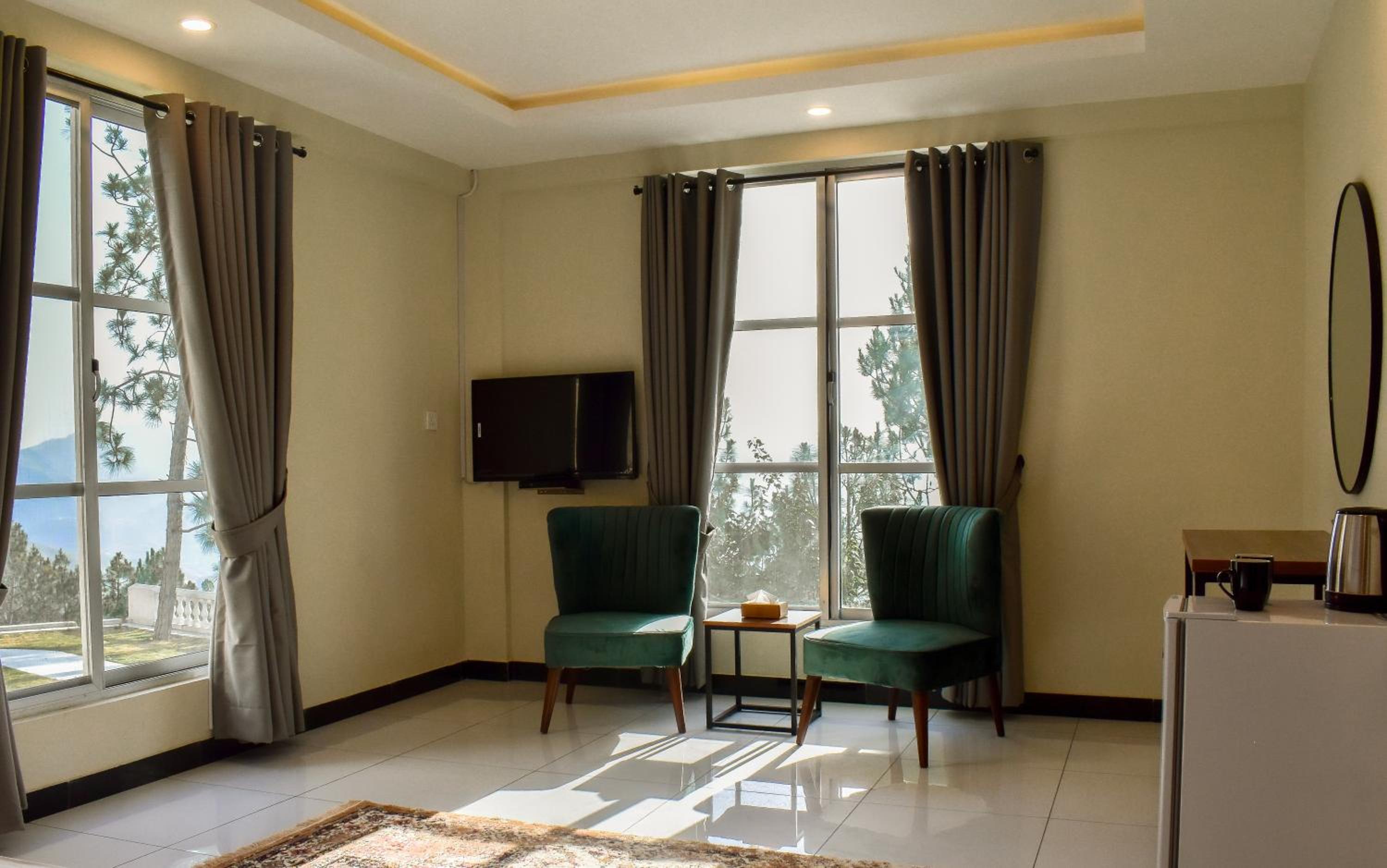 Junior Suite with Garden View photo 3