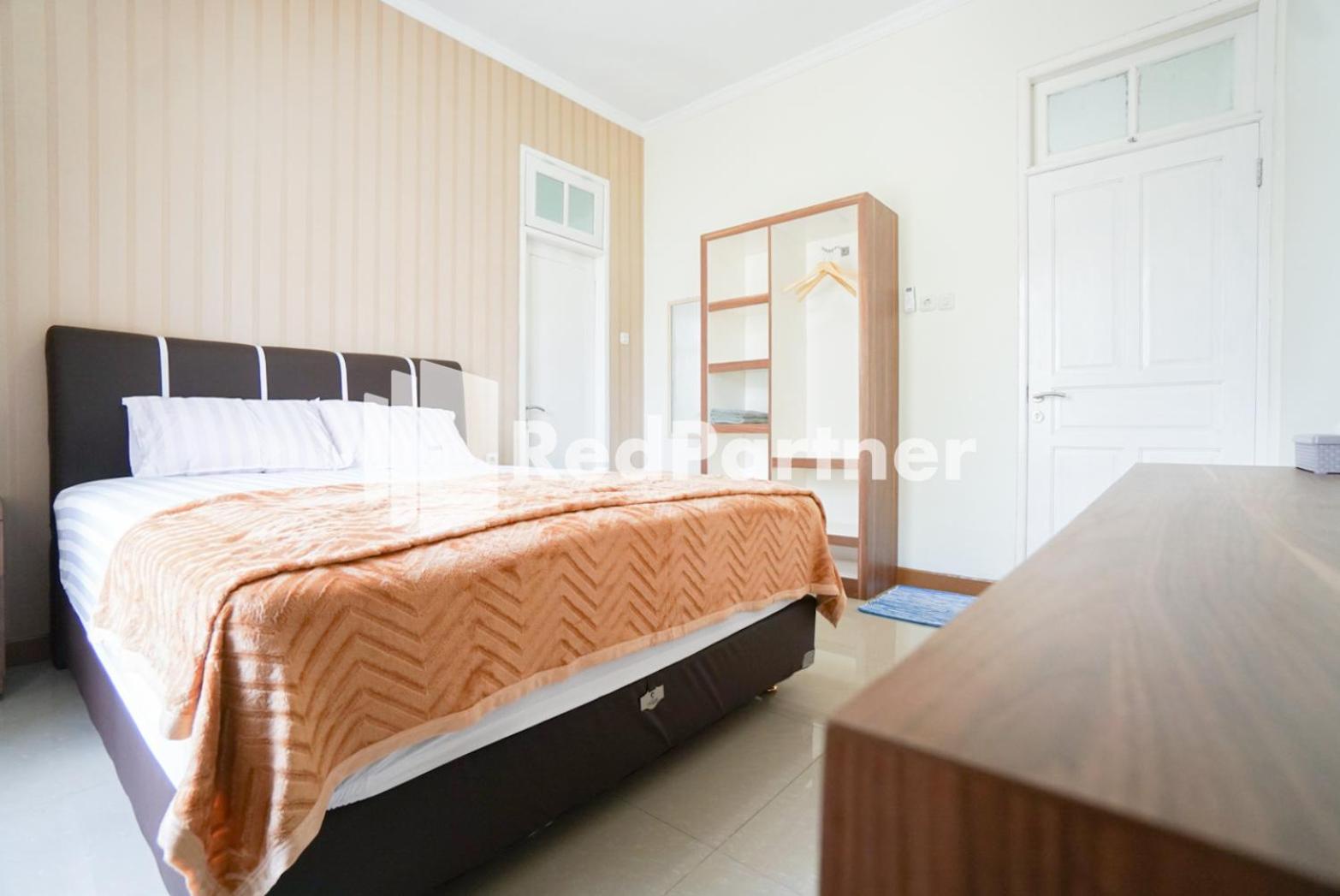 Deluxe Room - Photo 1