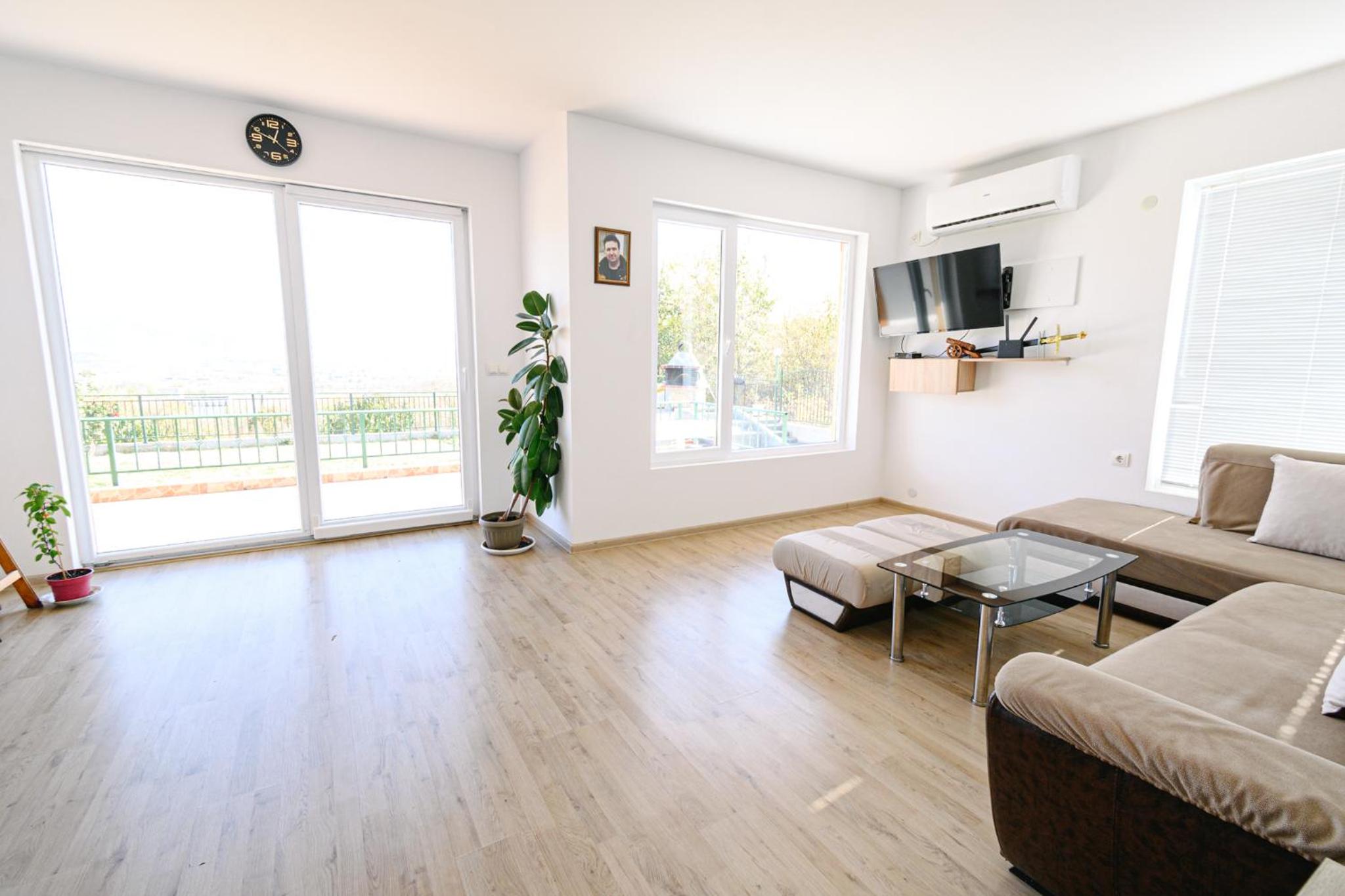 Three-Bedroom Villa - Photo 25