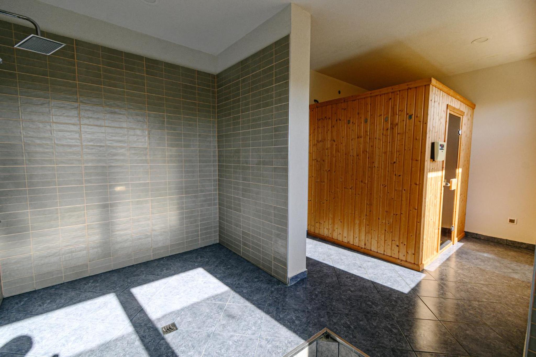 Three-Bedroom Villa - Photo 12