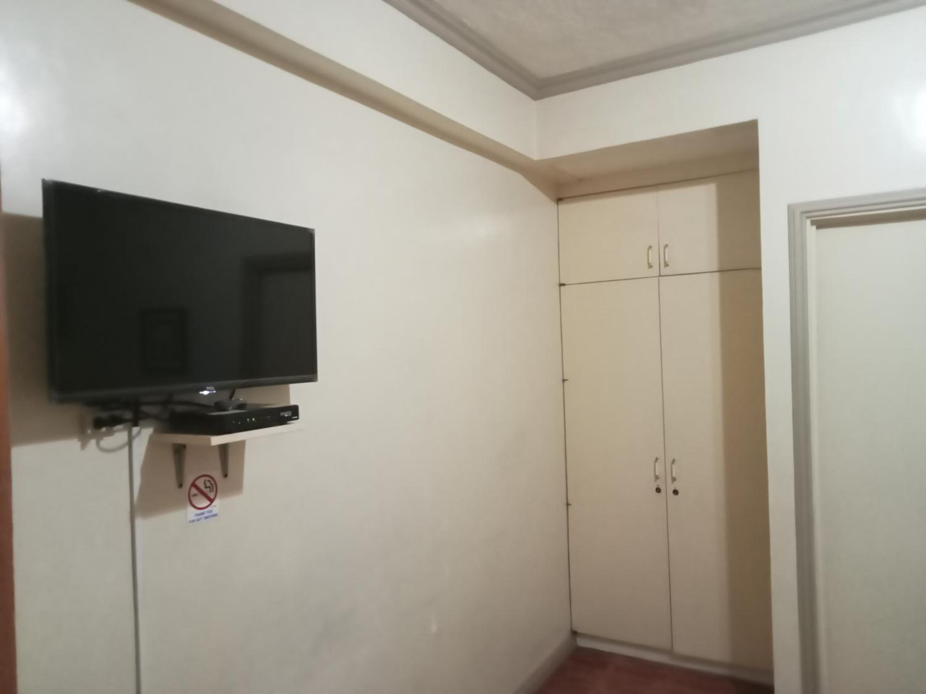 Twin Room - Photo 1