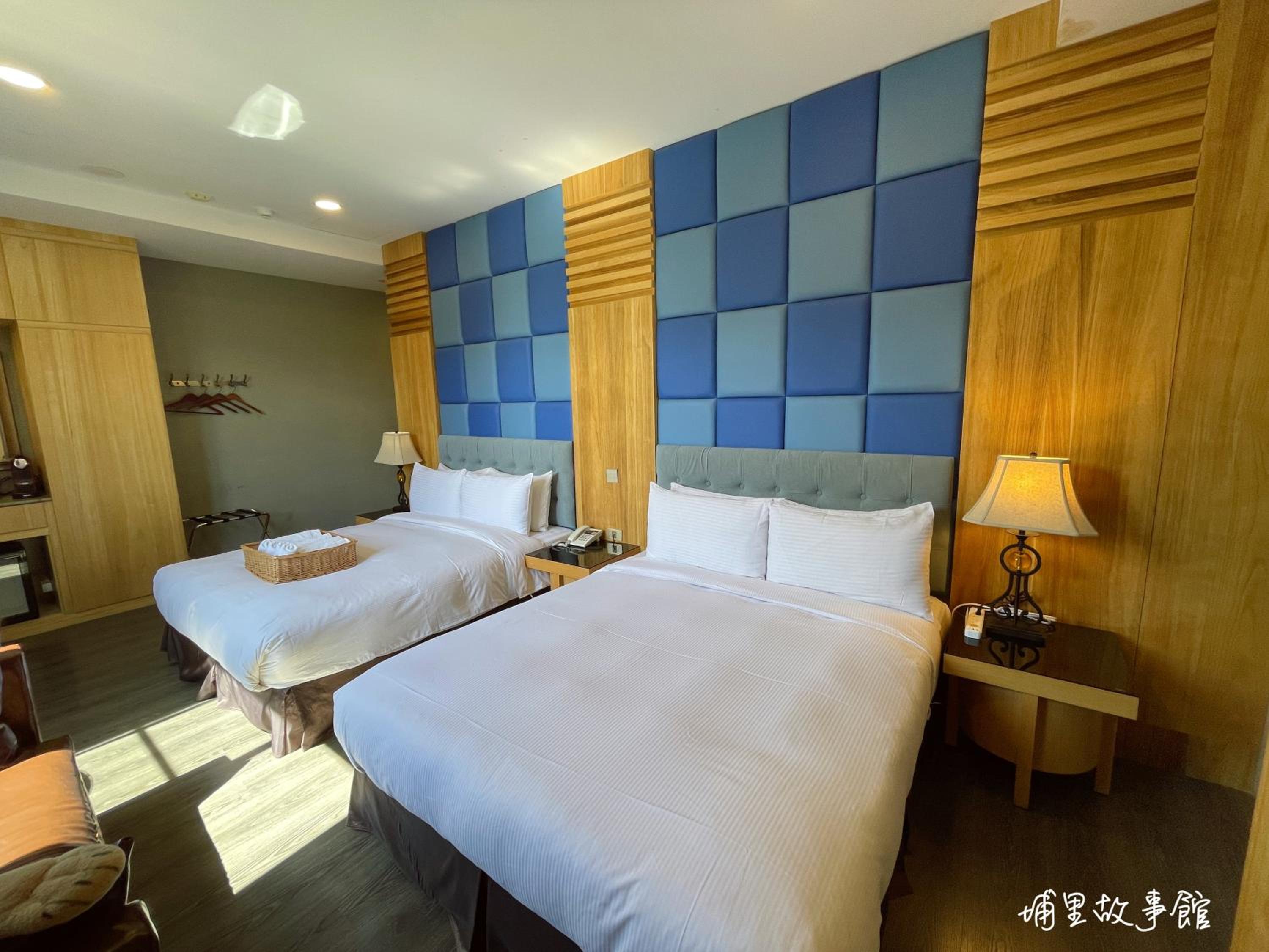 Quadruple Room with Mountain View photo 3