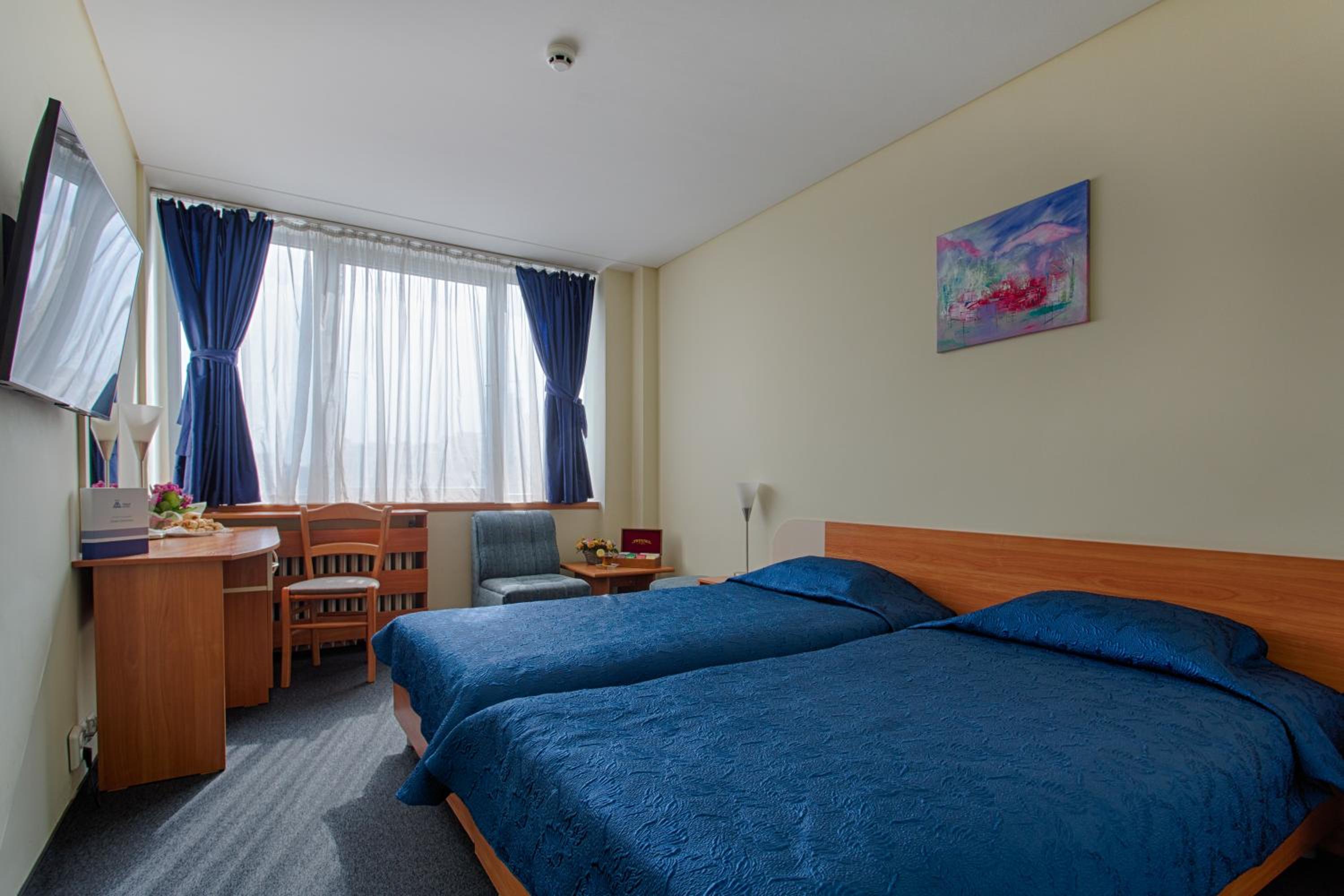 Twin Room - Photo 5