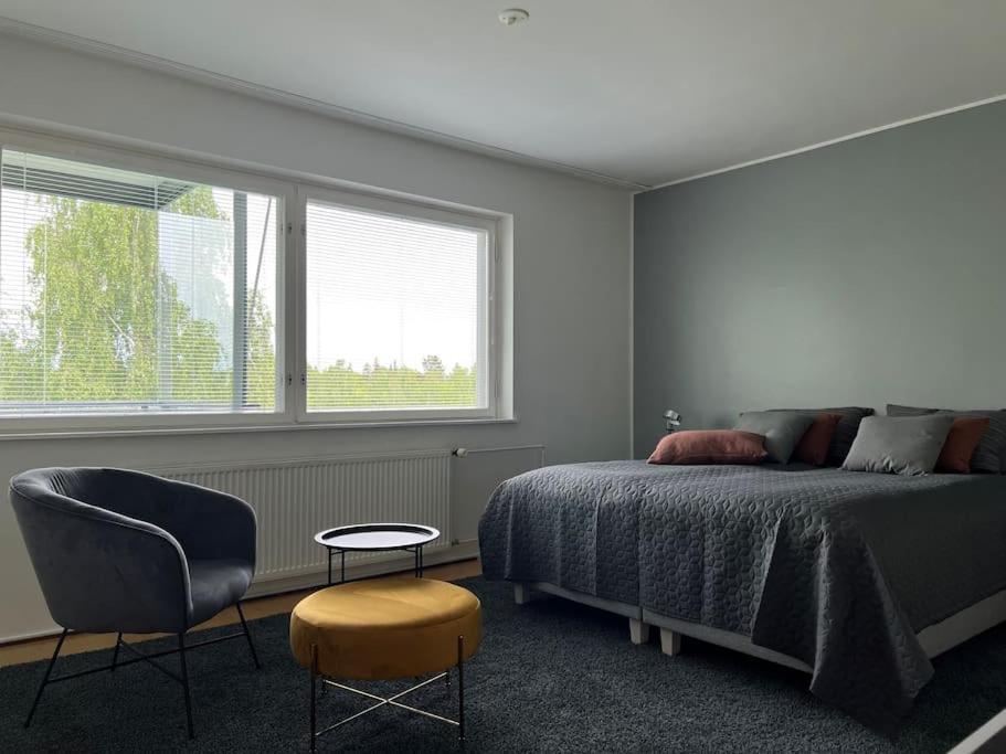 One-Bedroom Apartment photo 2