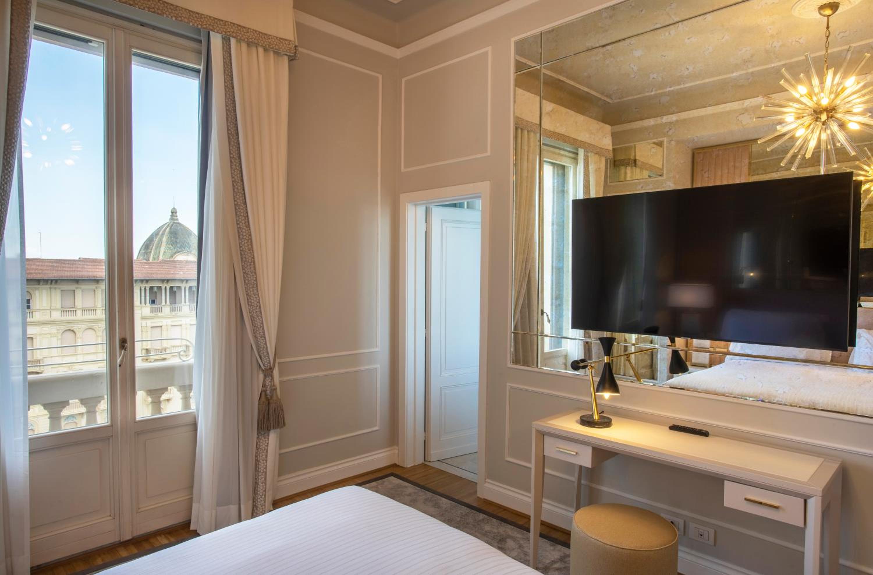 Superior Double Room With Partial Sea View And Beach Access