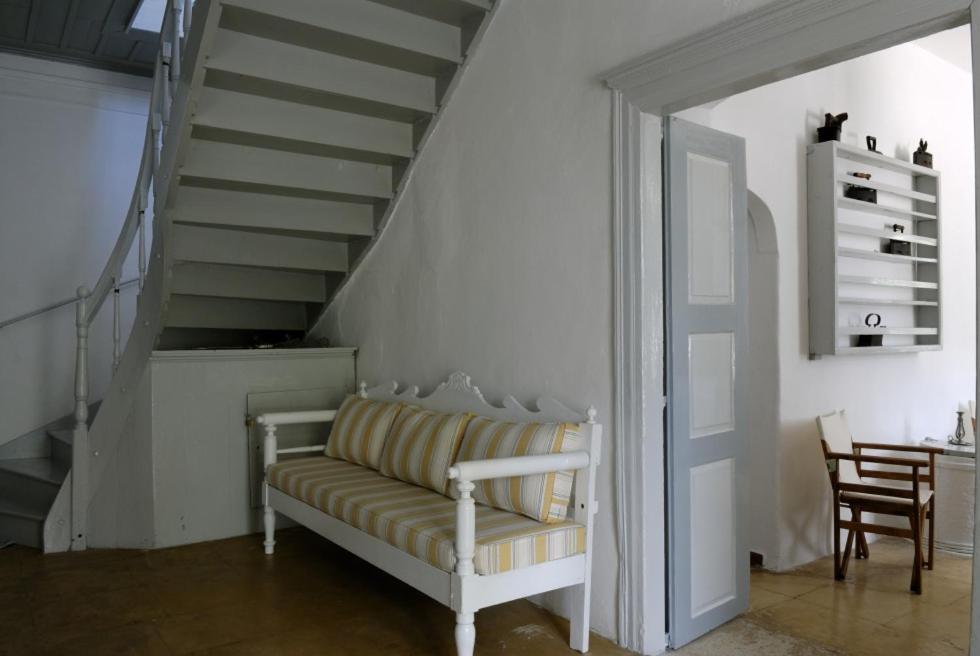 Old Mansion - Photo 1