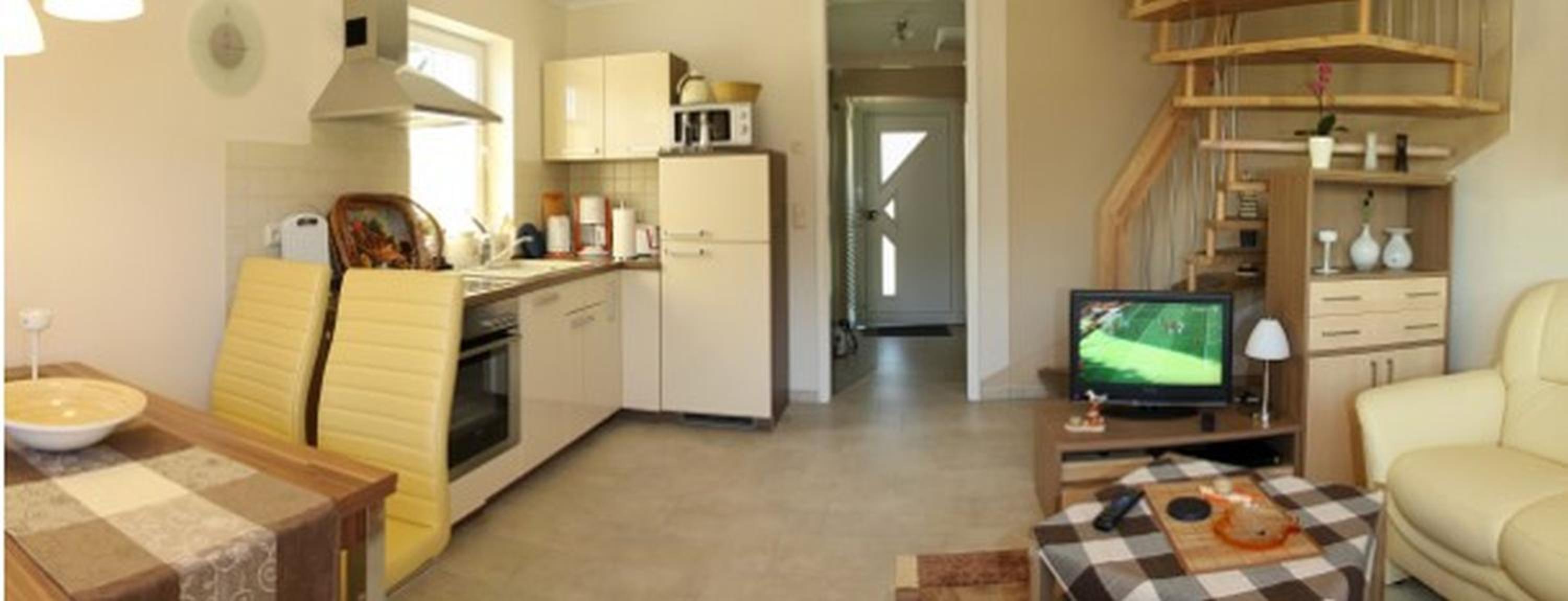 Apartment - Split Level photo 2