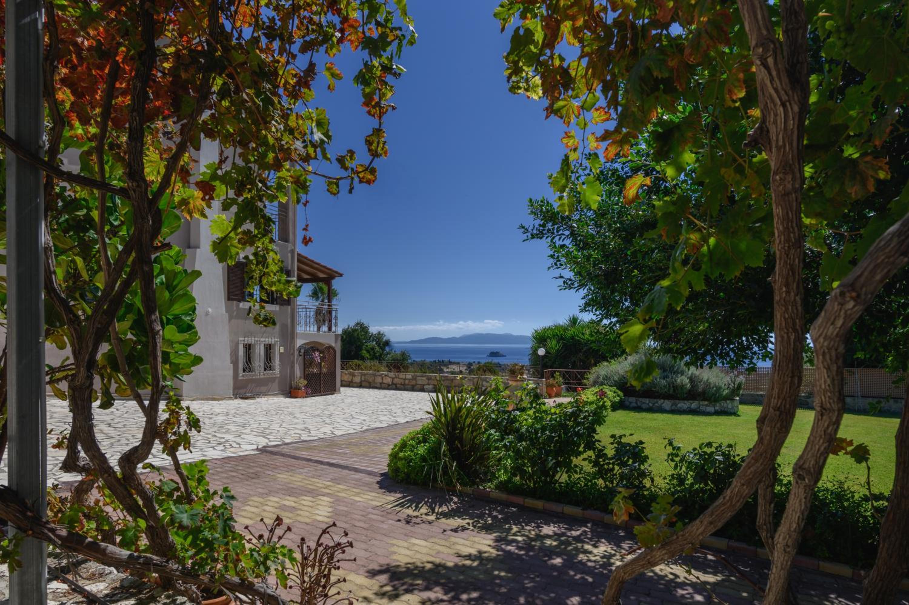 Studio with Sea View photo 1
