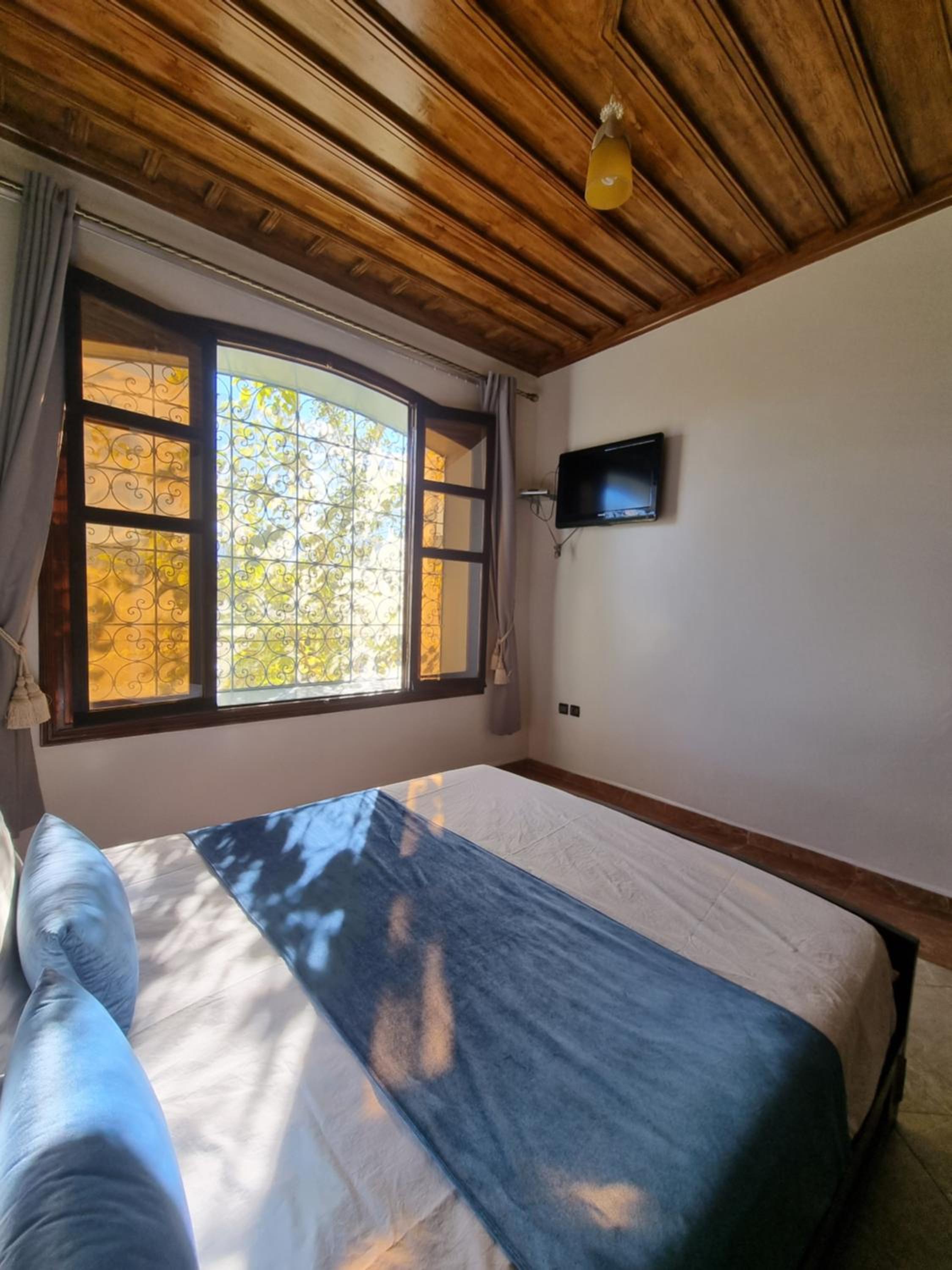 Double Room with Mountain View - Photo 5