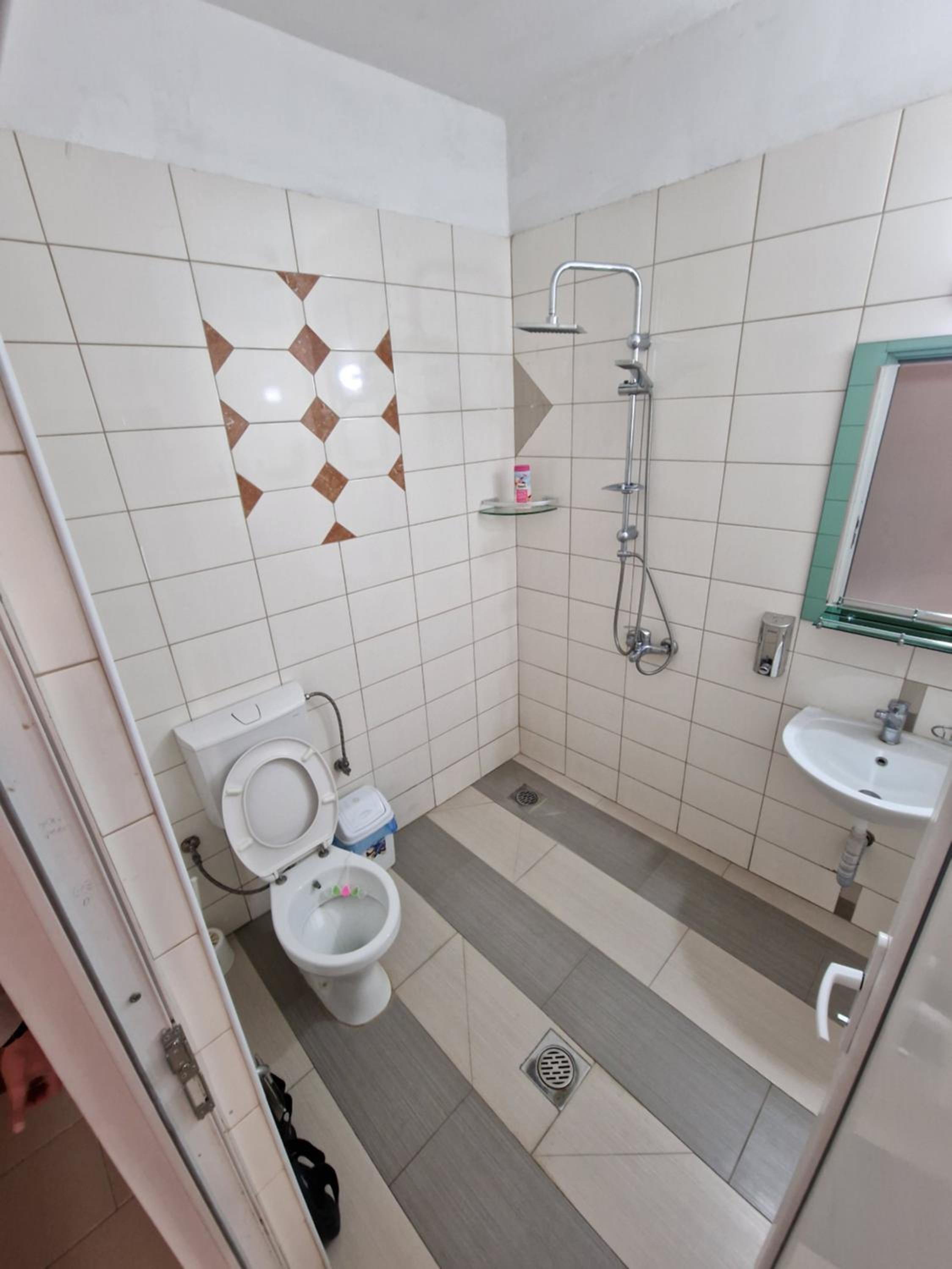 Quadruple Room with Private Bathroom photo 2