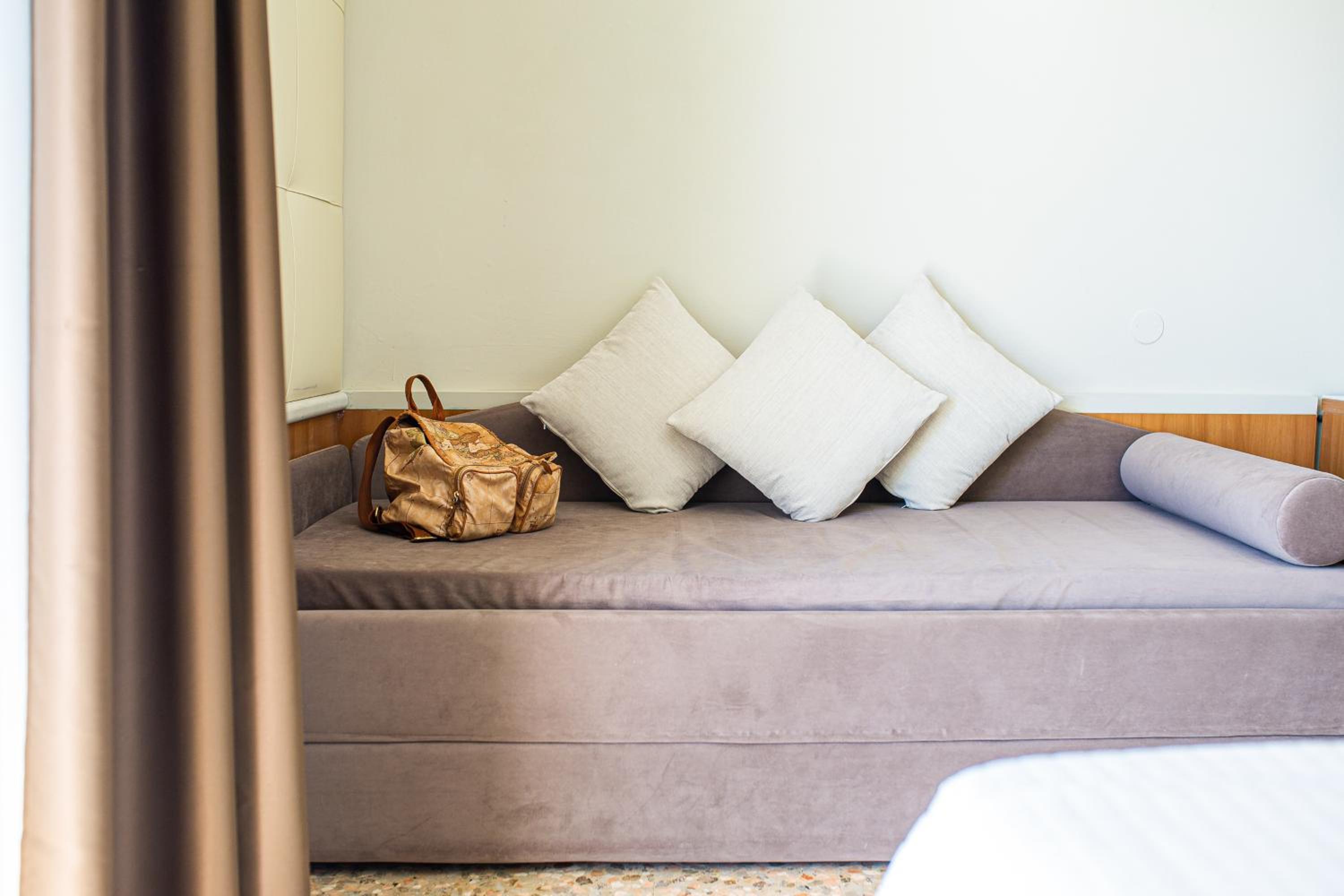 Classic Triple Room - Photo 6