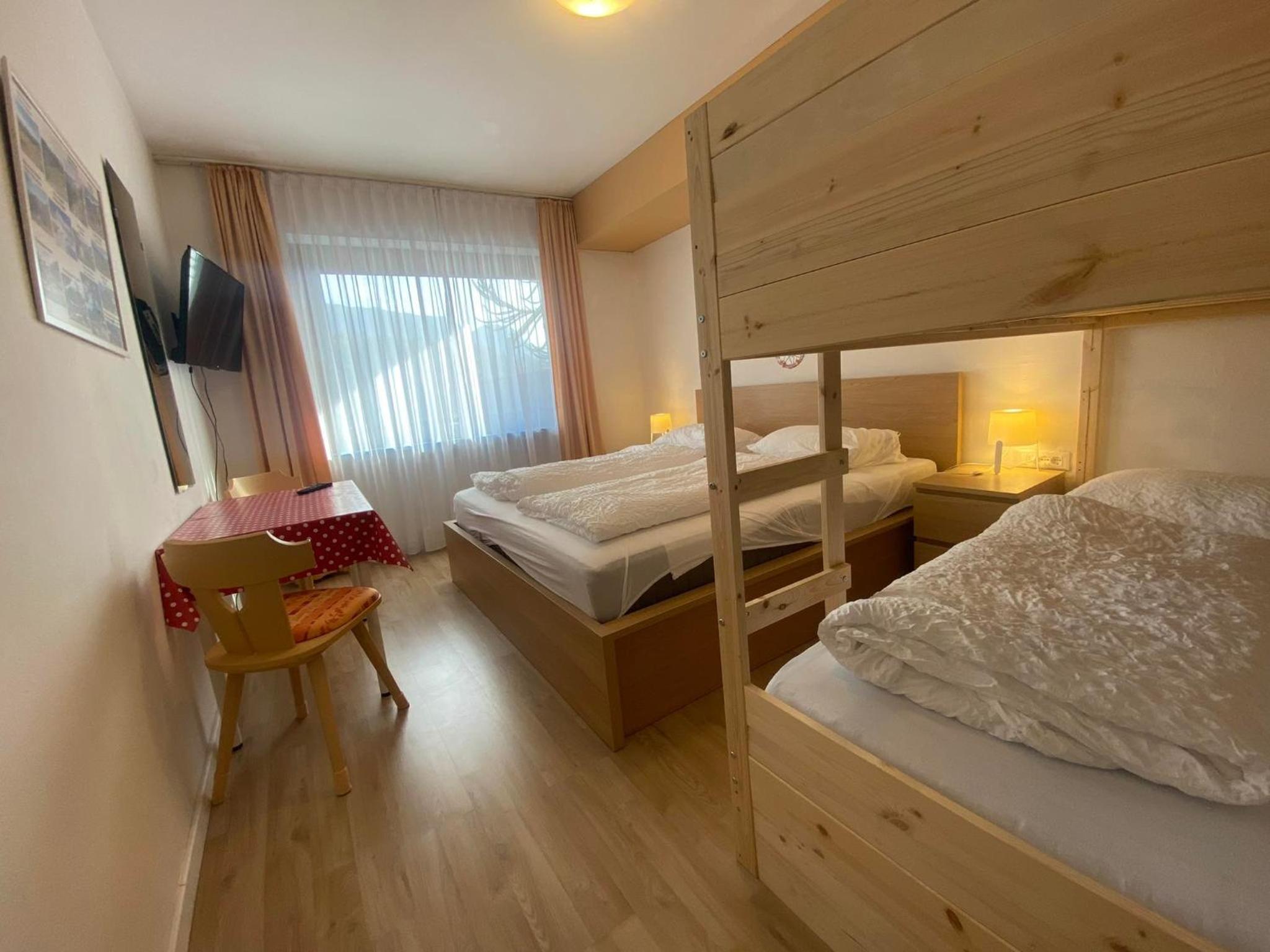 Triple Room with Balcony - Photo 13