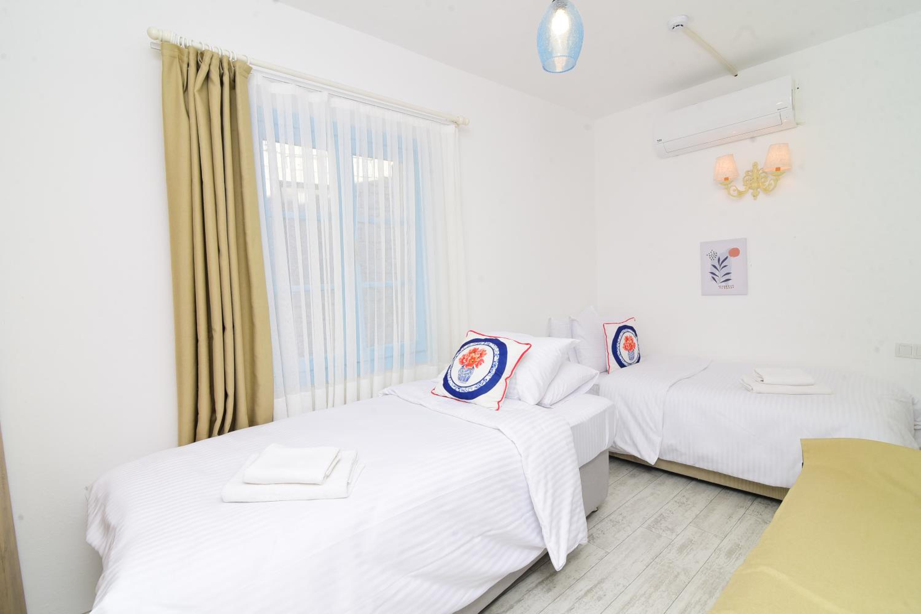 Standard Double Room photo 2