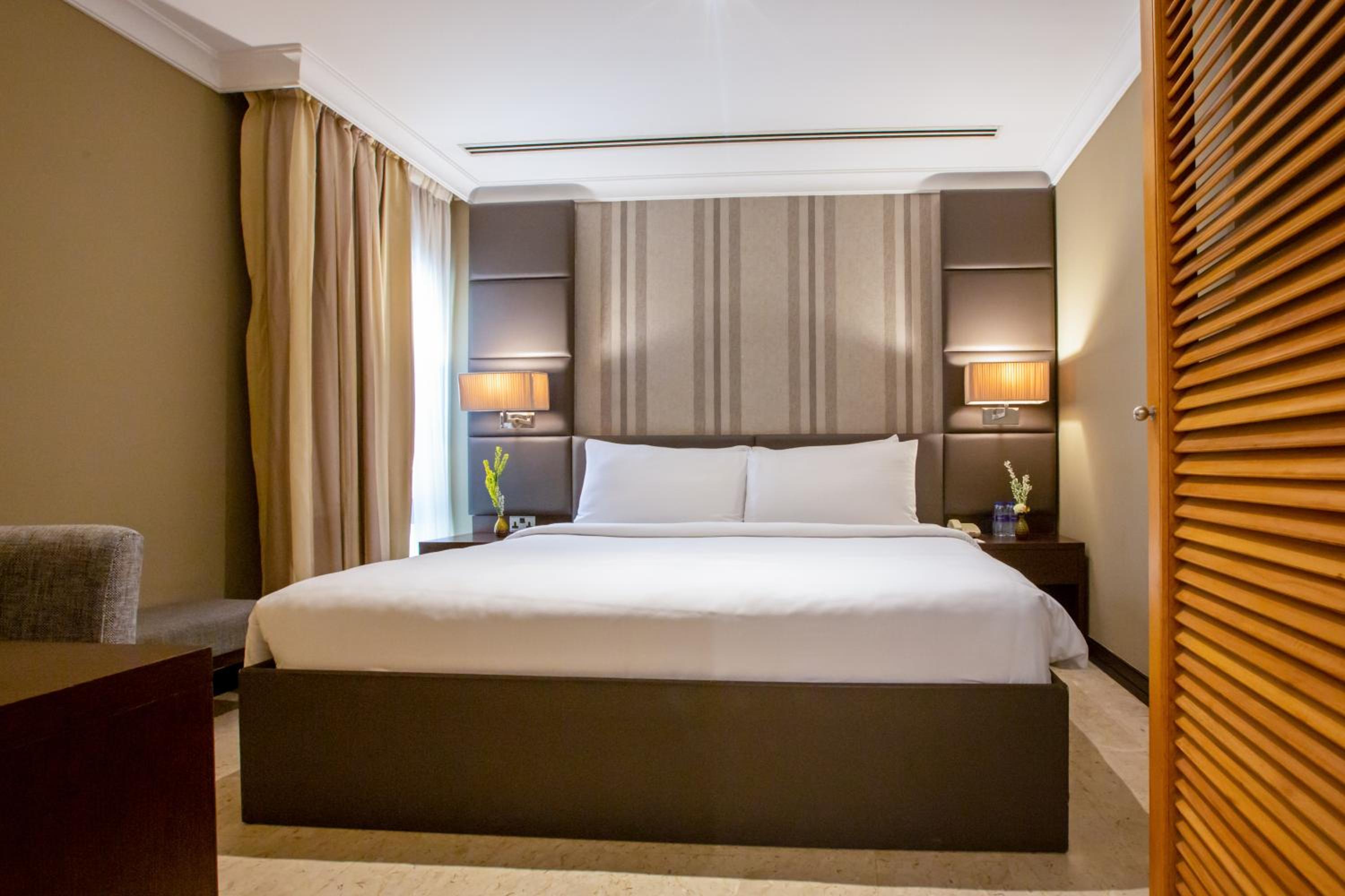 Suite With Outdoor Whirlpool