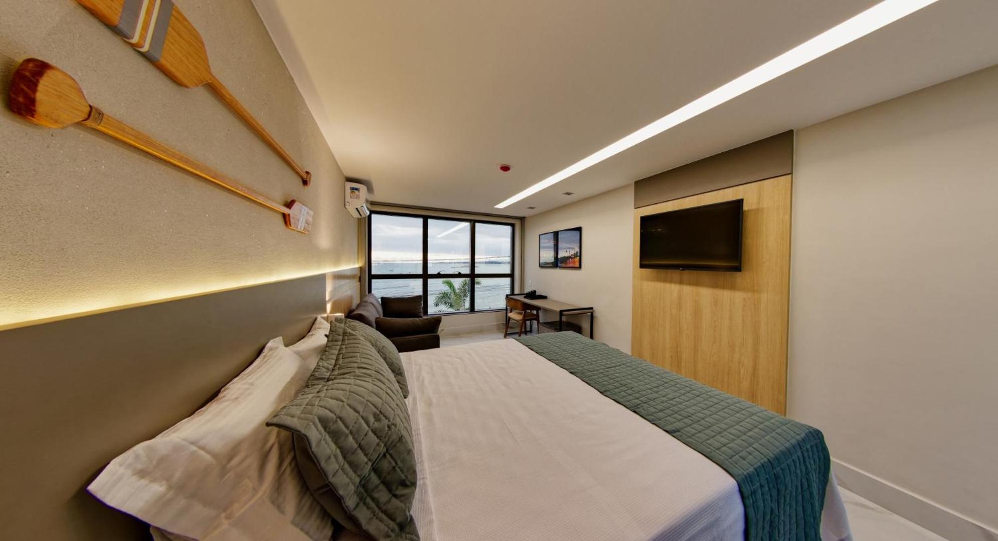 King Suite with Spa Bath photo 2