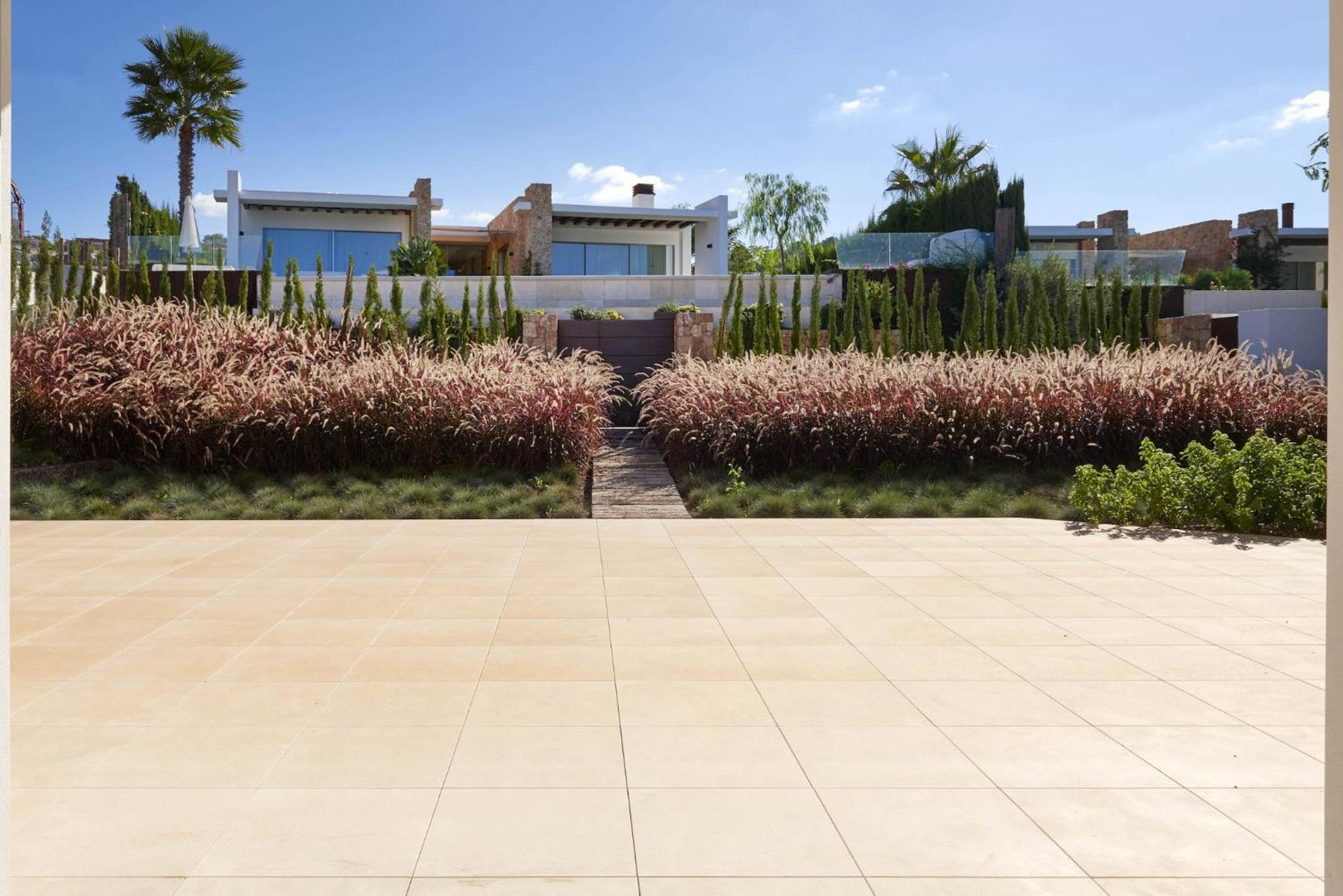 Five-Bedroom Villa photo 3