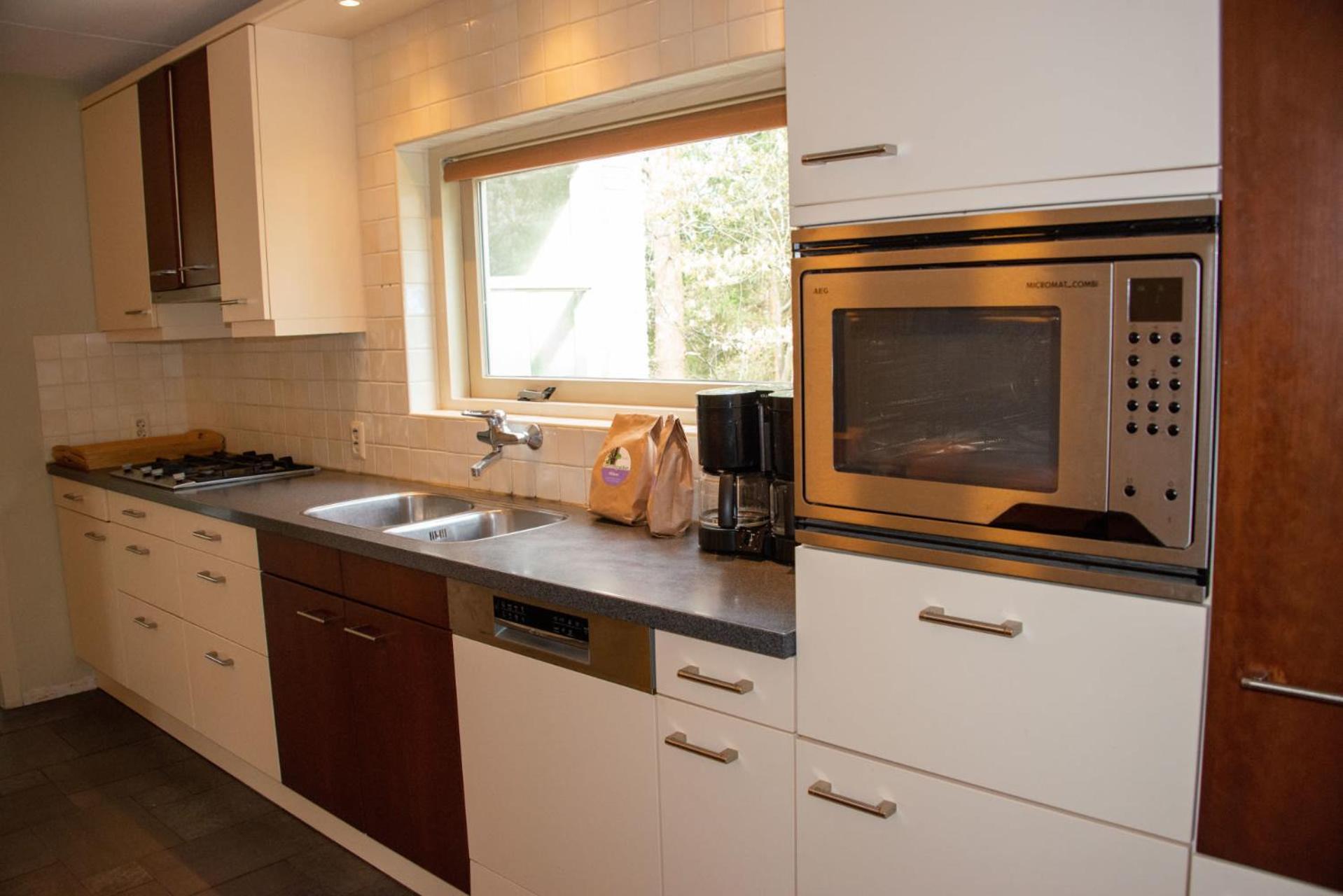 Villa photo 3