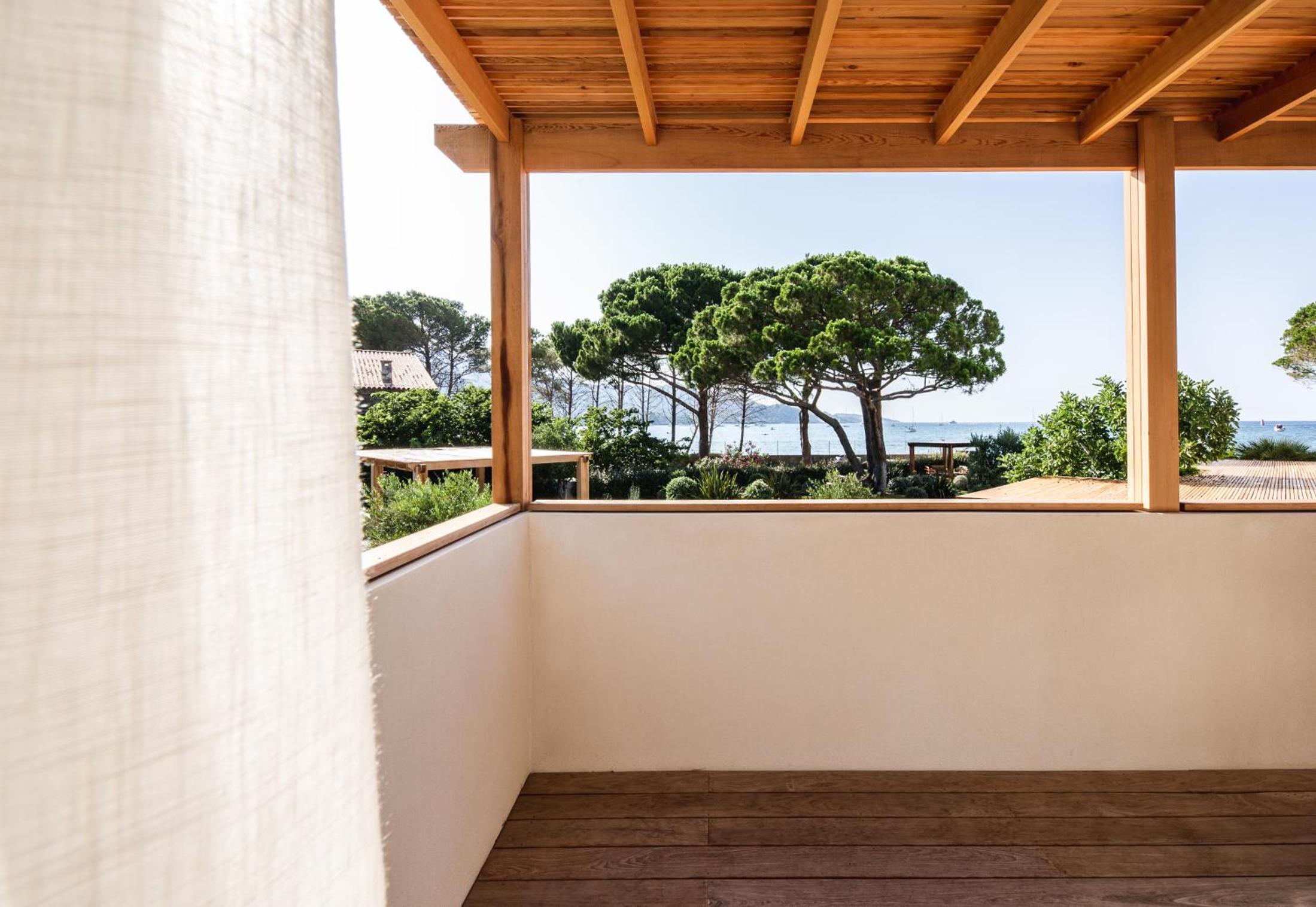 Suite Partial Sea View with Balcony photo 2