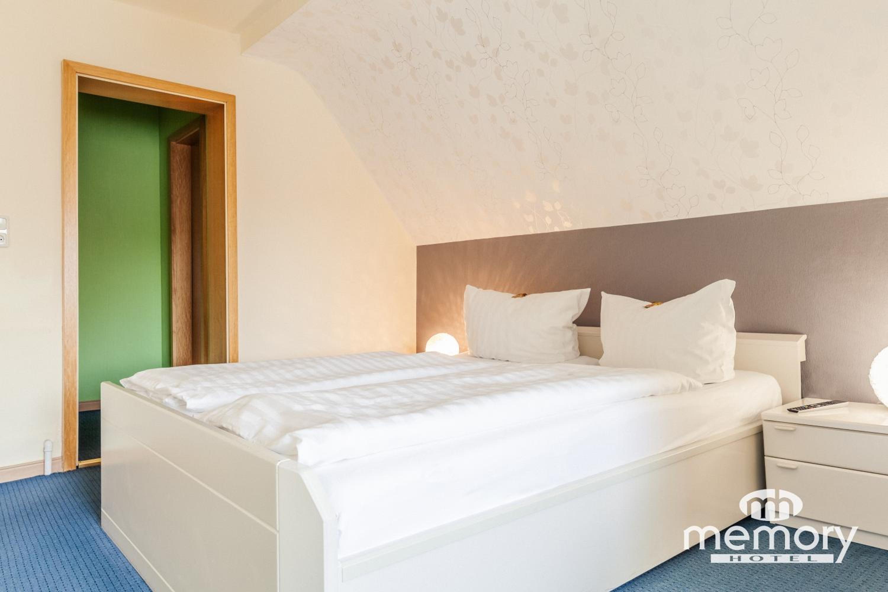 Double Room - Photo 13