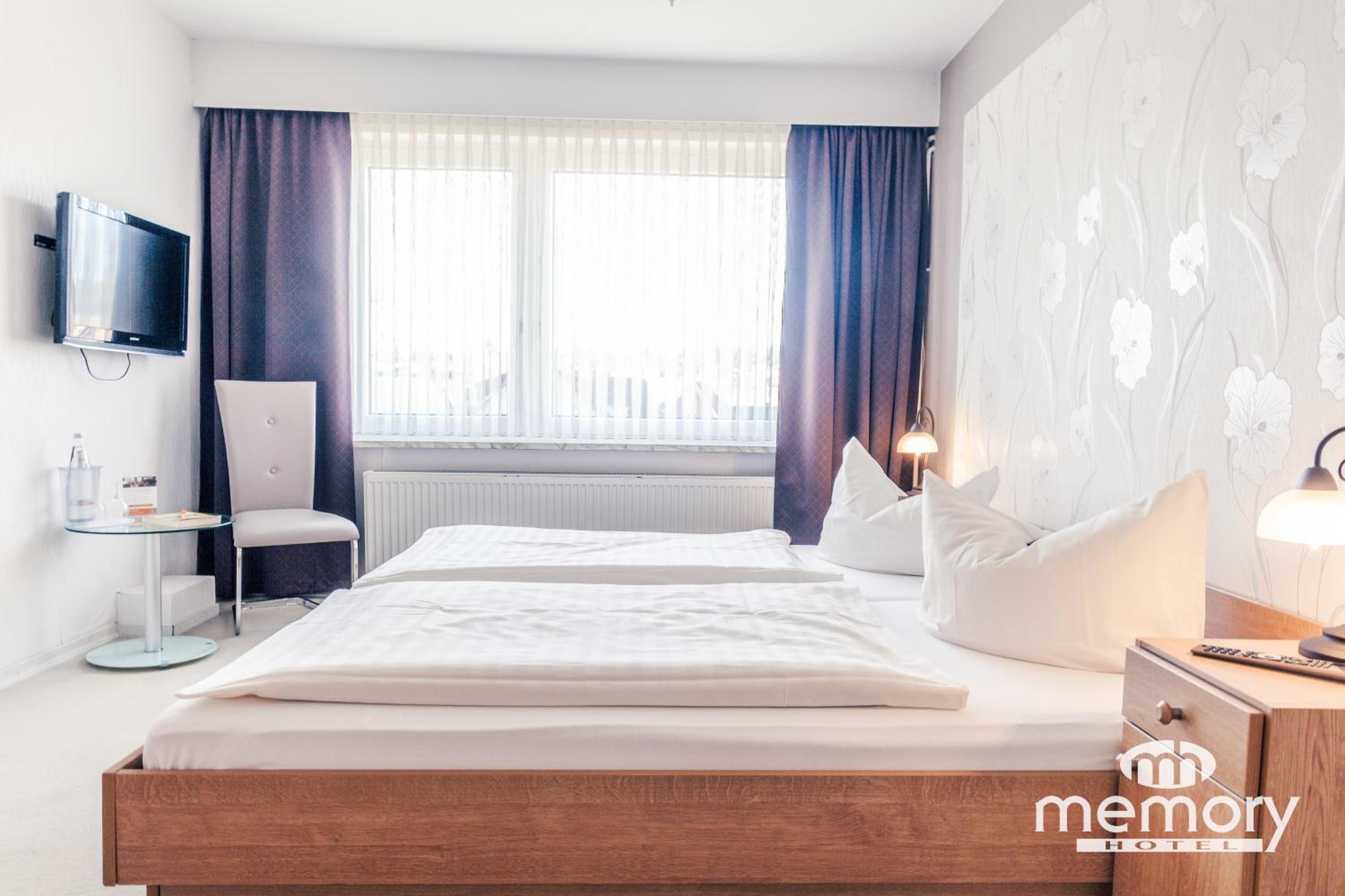 Double Room - Photo 12