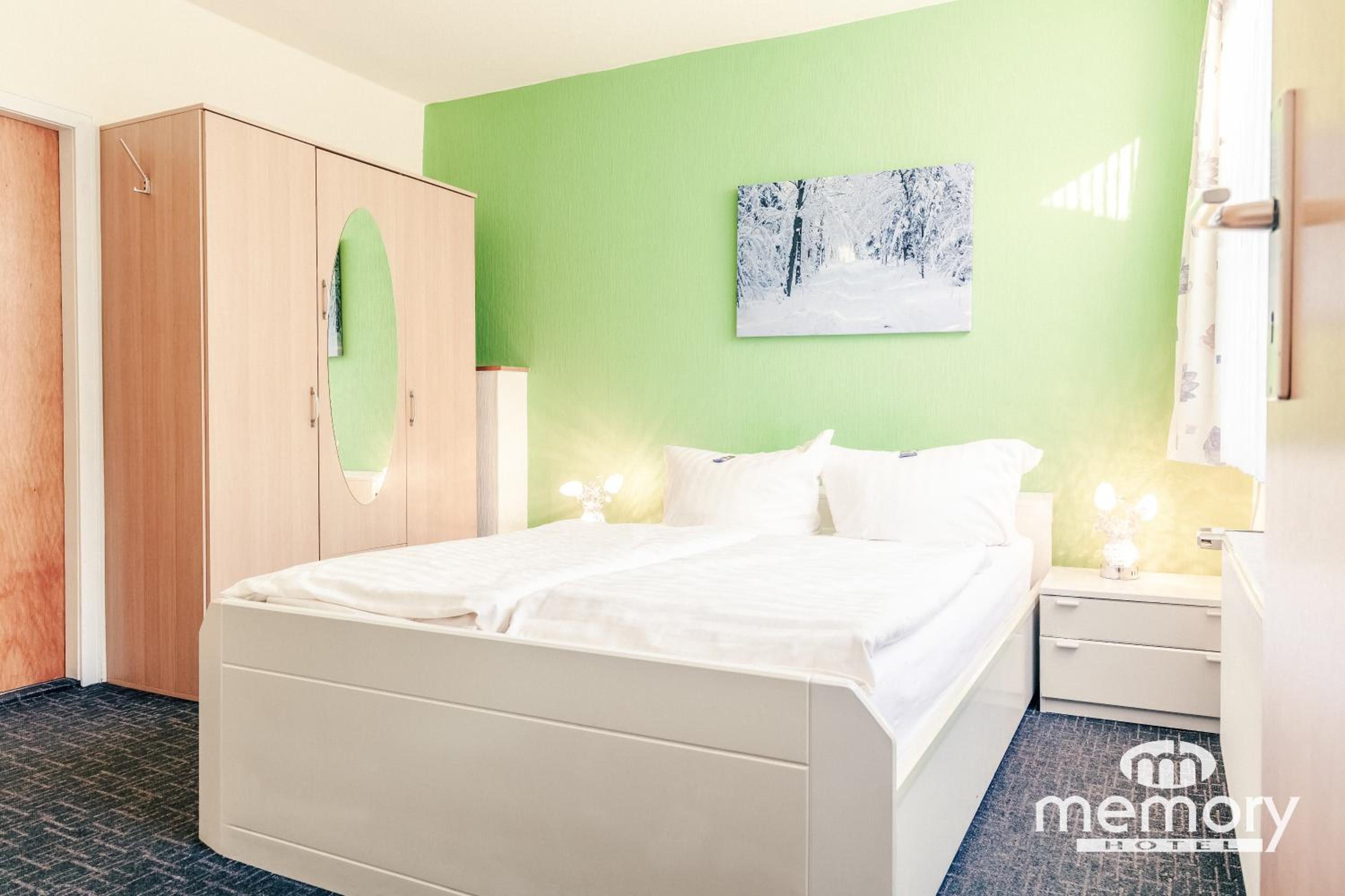 Double Room - Photo 7