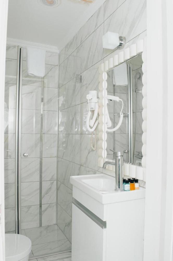 Budget Single Room photo 3