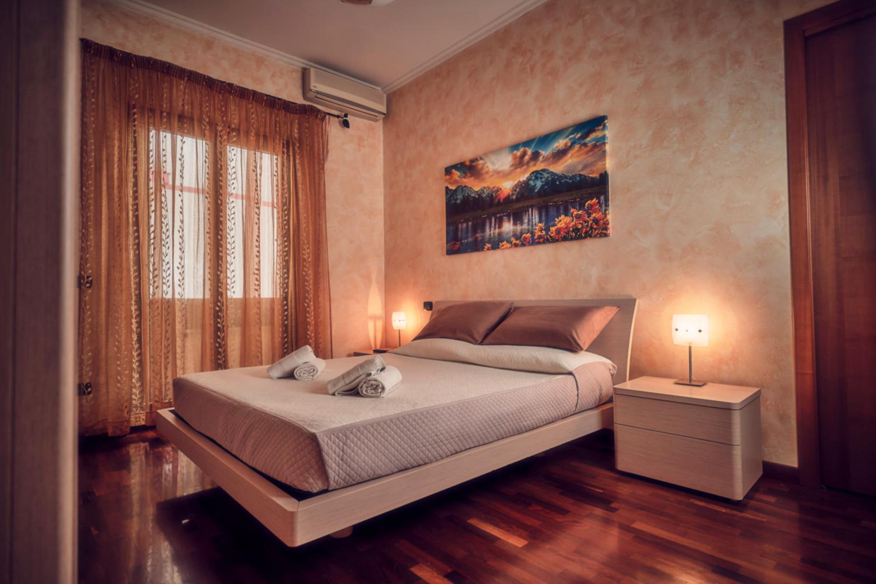 Double Room With Private External Bathroom photo 1