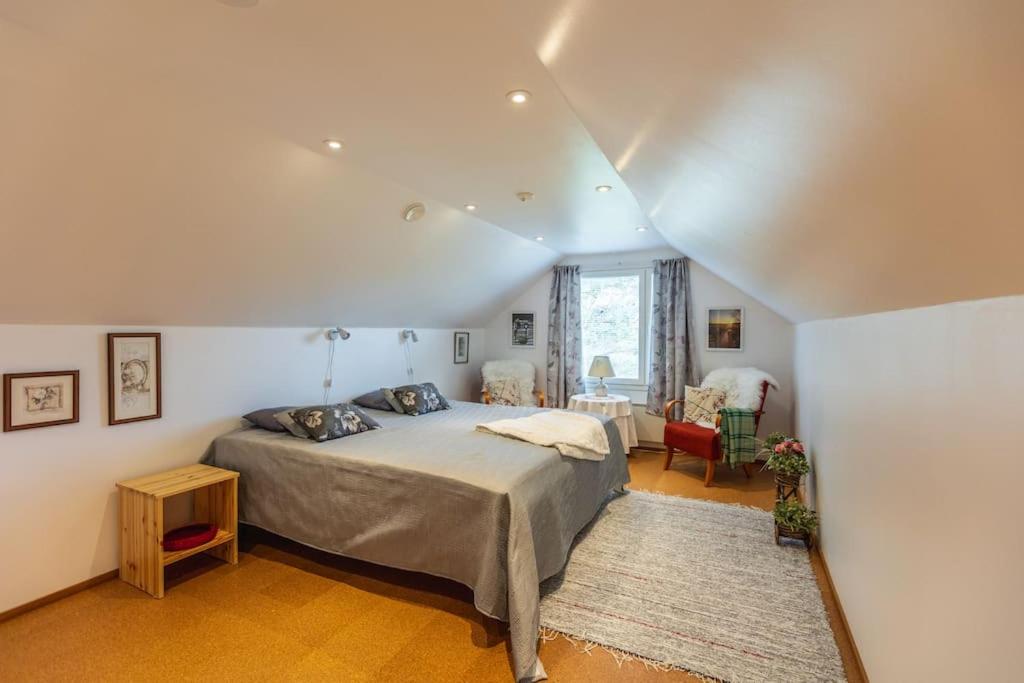 Three-Bedroom Villa - Photo 13
