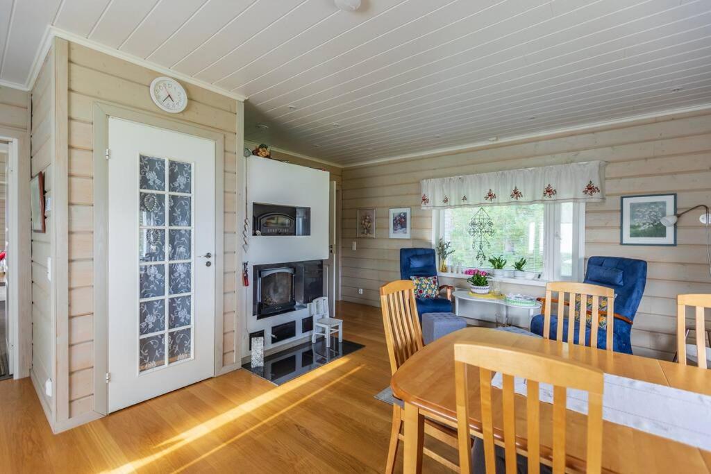 Three-Bedroom Villa - Photo 14