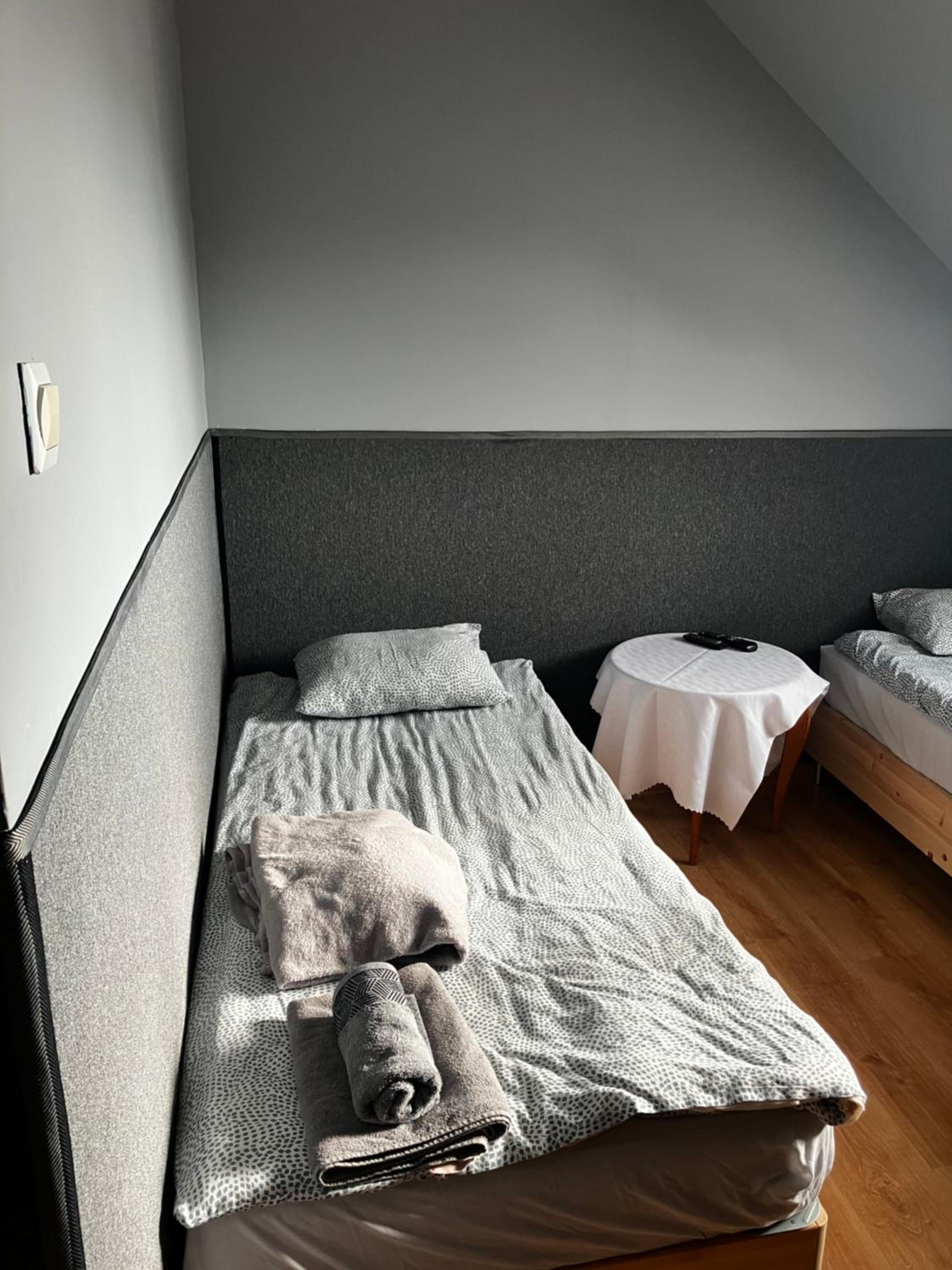 Twin Room with Shower photo 2