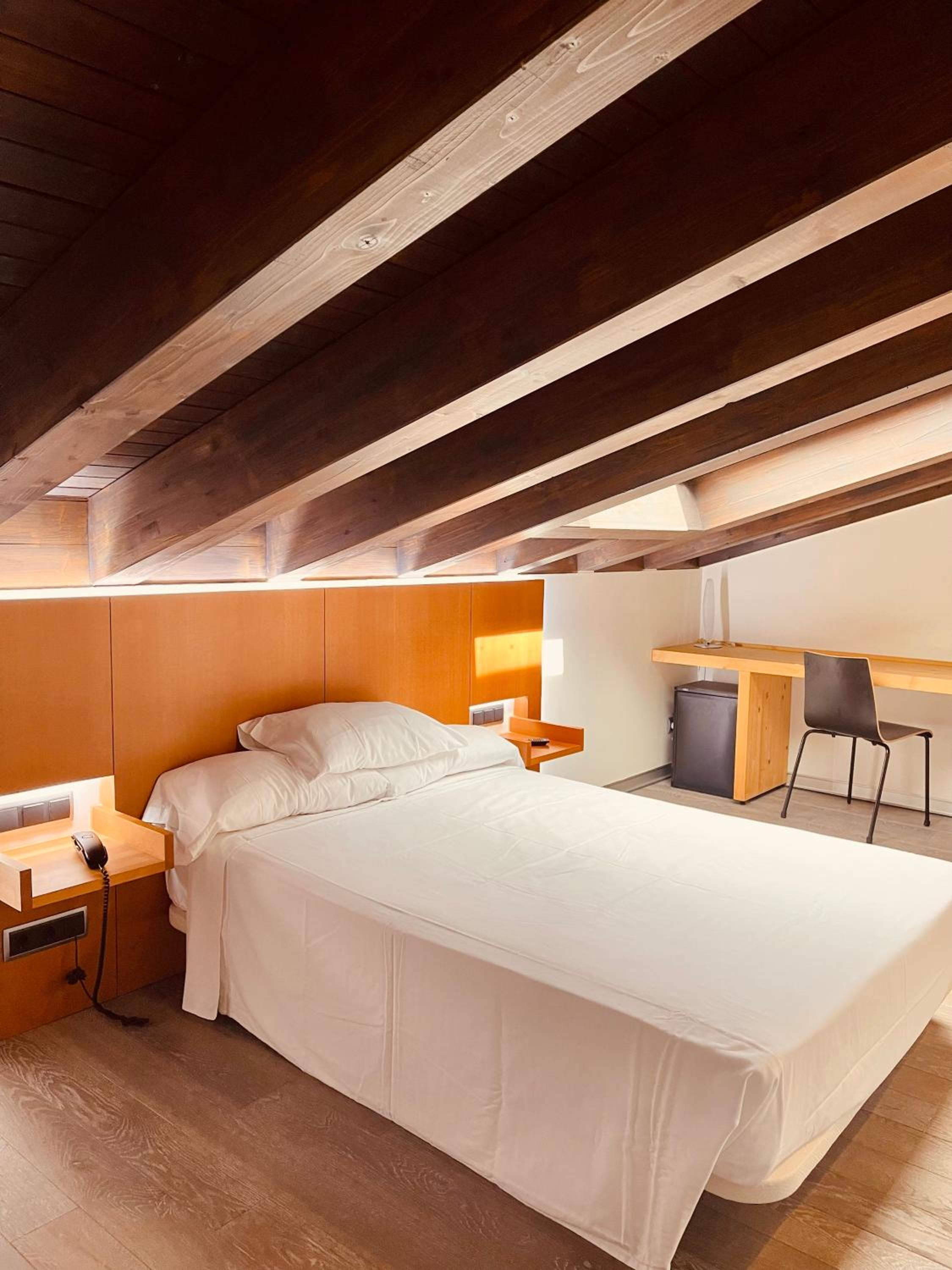 Small Double Room photo 2