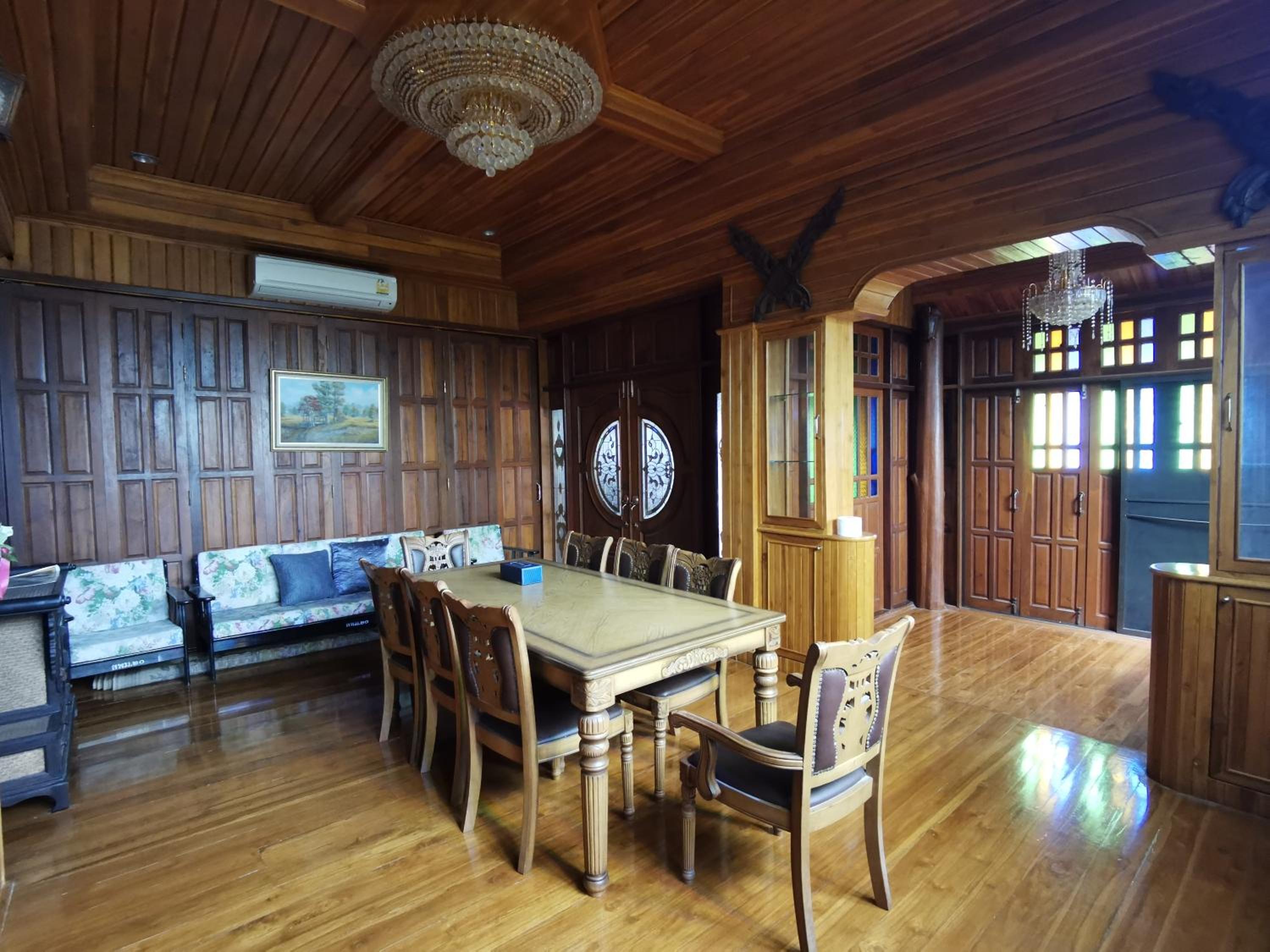 Two-Bedroom House photo 2