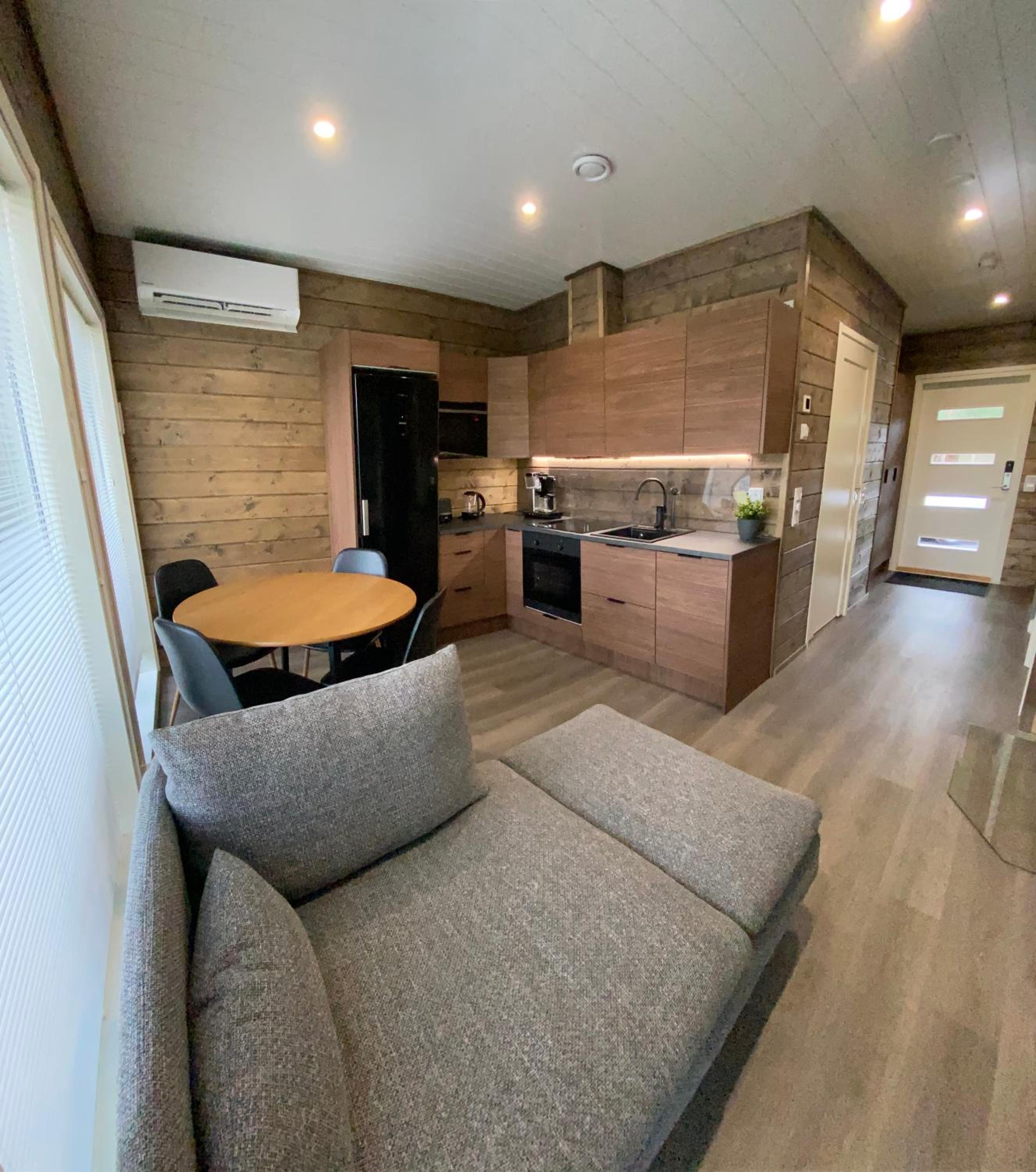 Two-Bedroom Chalet - Photo 32