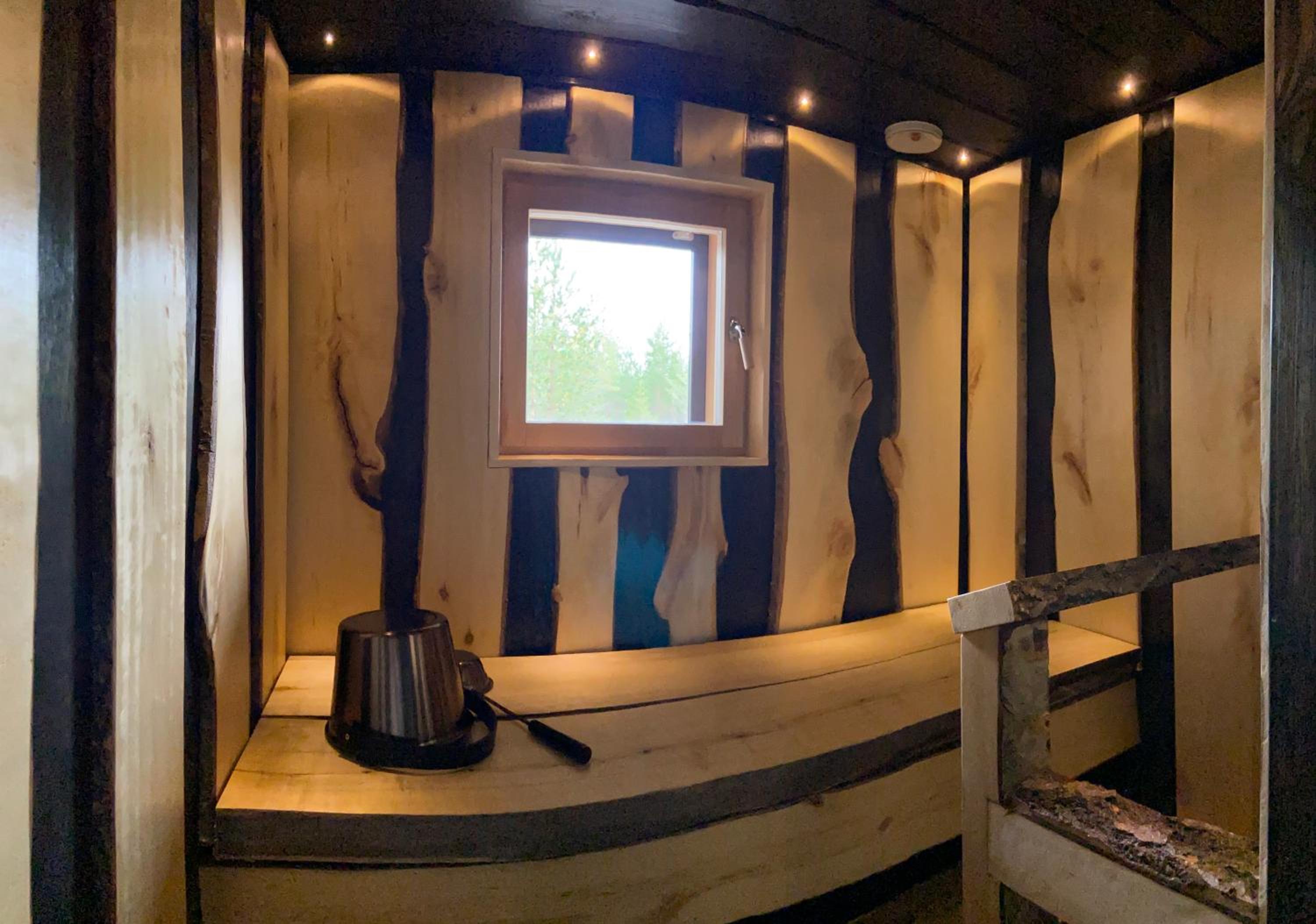 Two-Bedroom Chalet - Photo 3