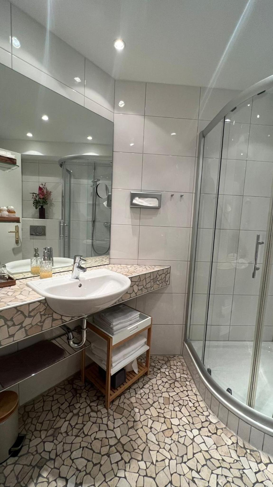 Double Room - Photo 41