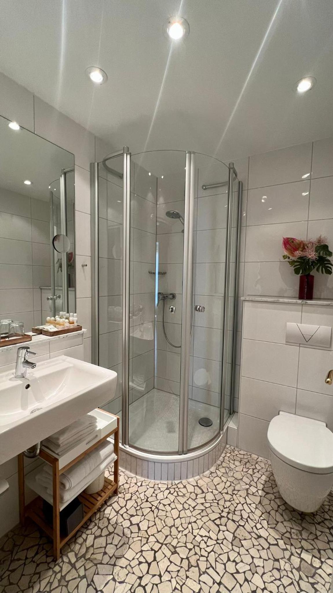 Double Room - Photo 23