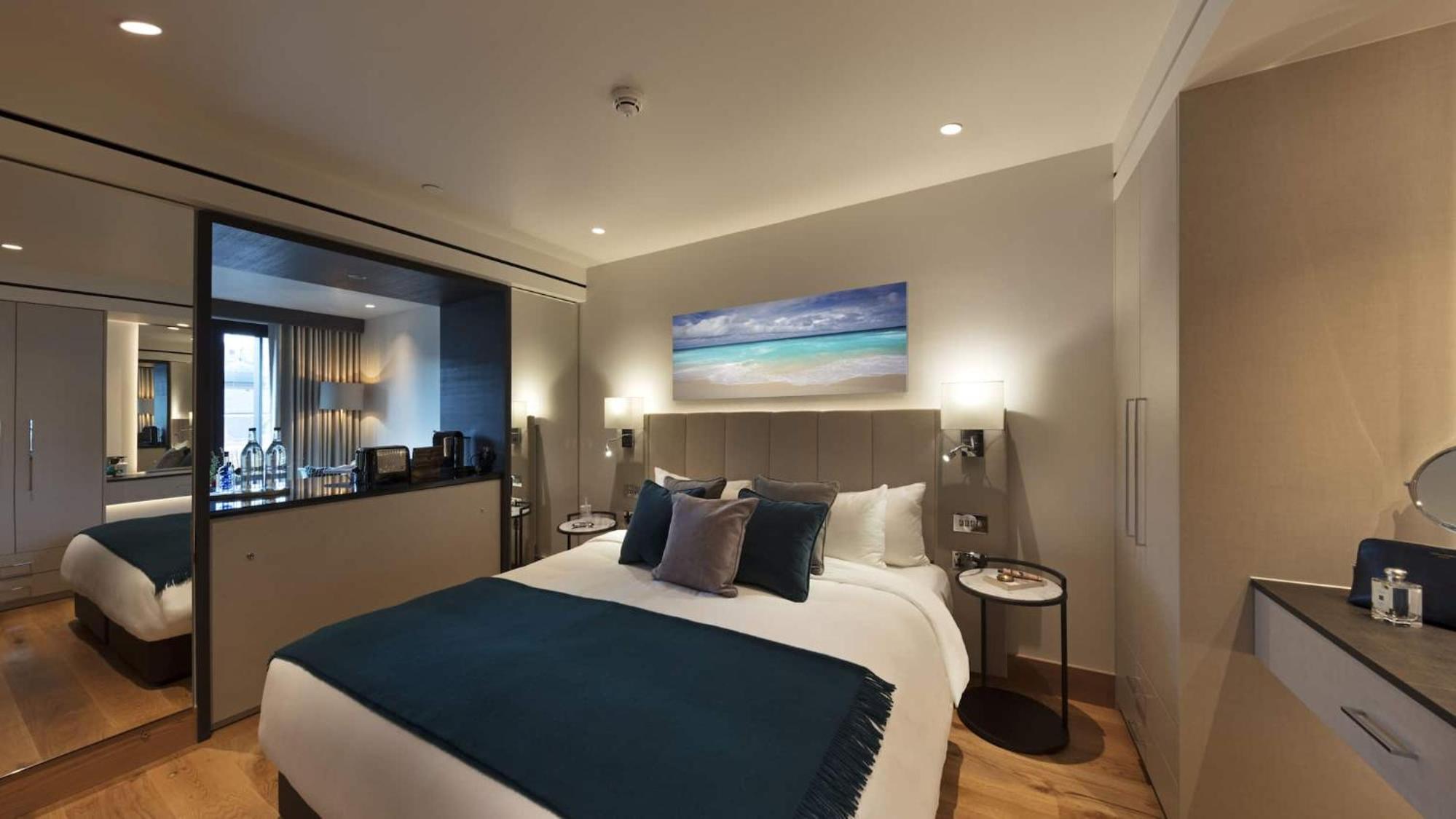 Superior Suite with Kitchen photo 1