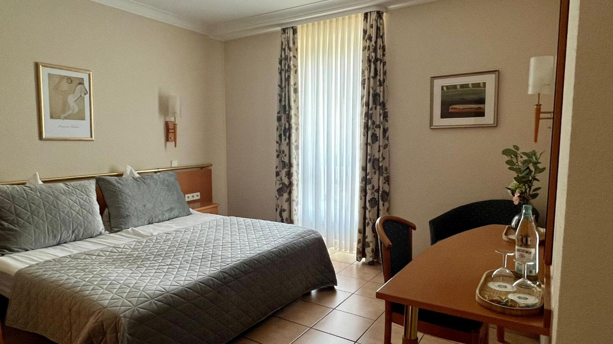 Double Room - Photo 9