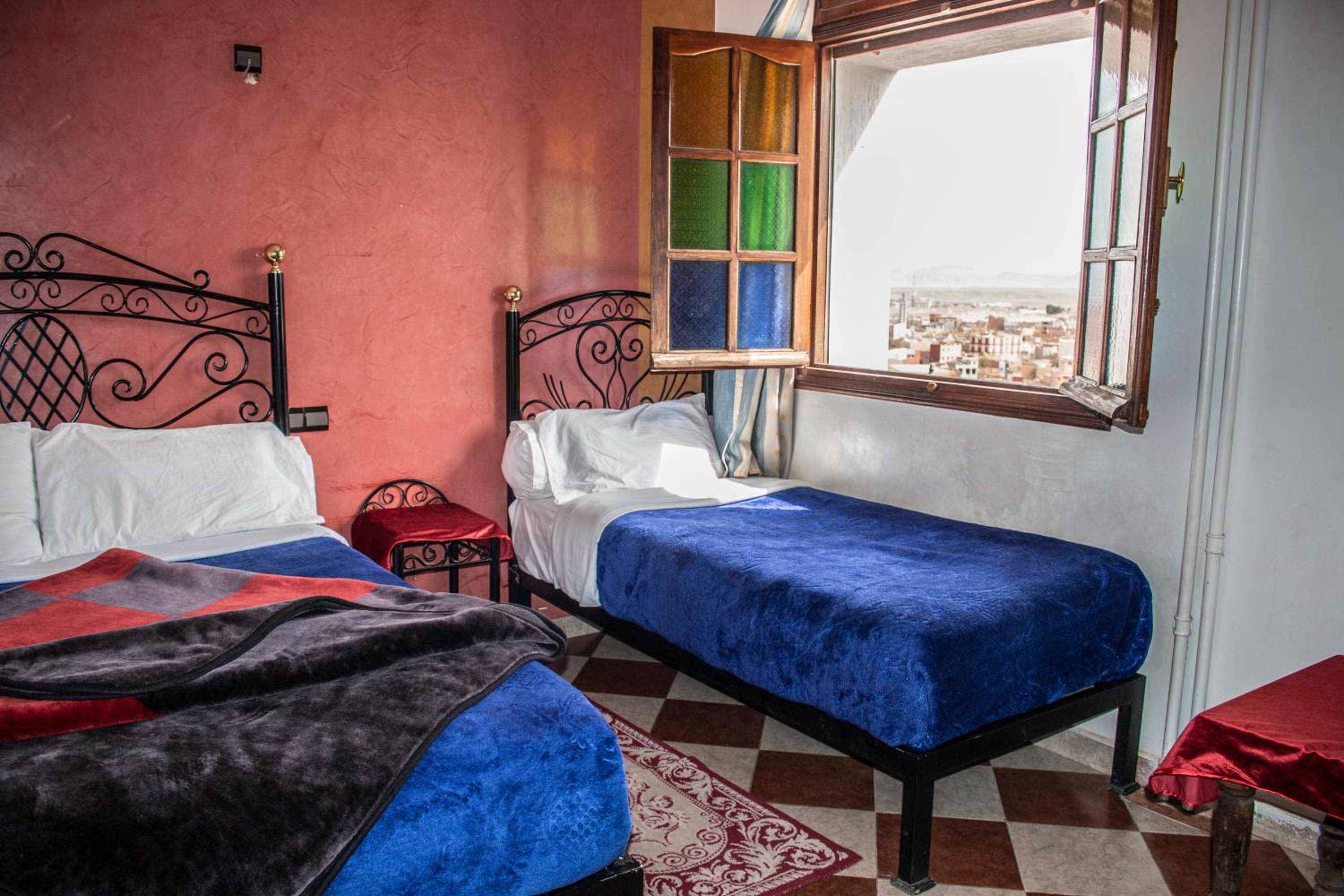Double Room with Private Bathroom - Photo 20