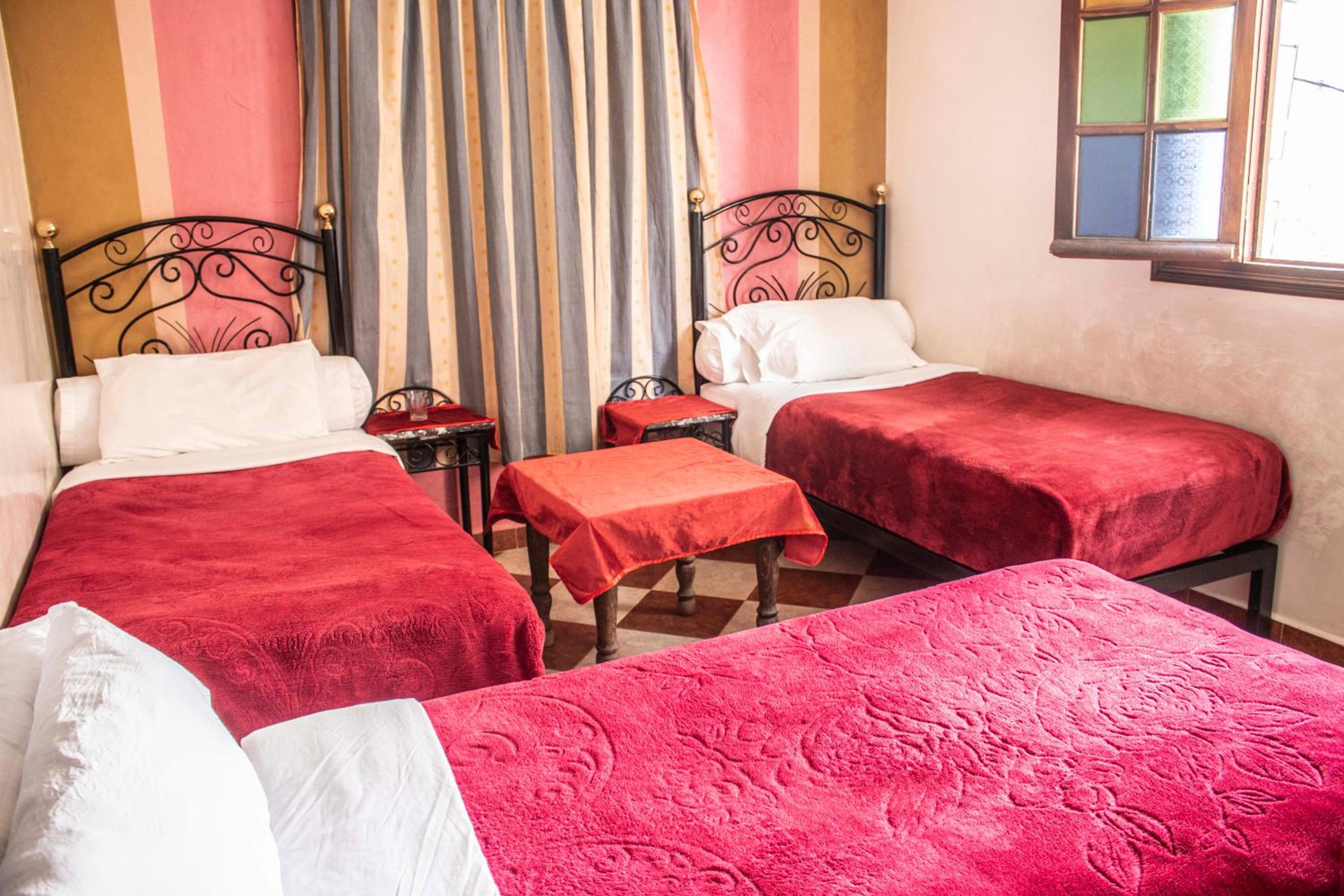 Triple Room with Private Bathroom - Photo 4